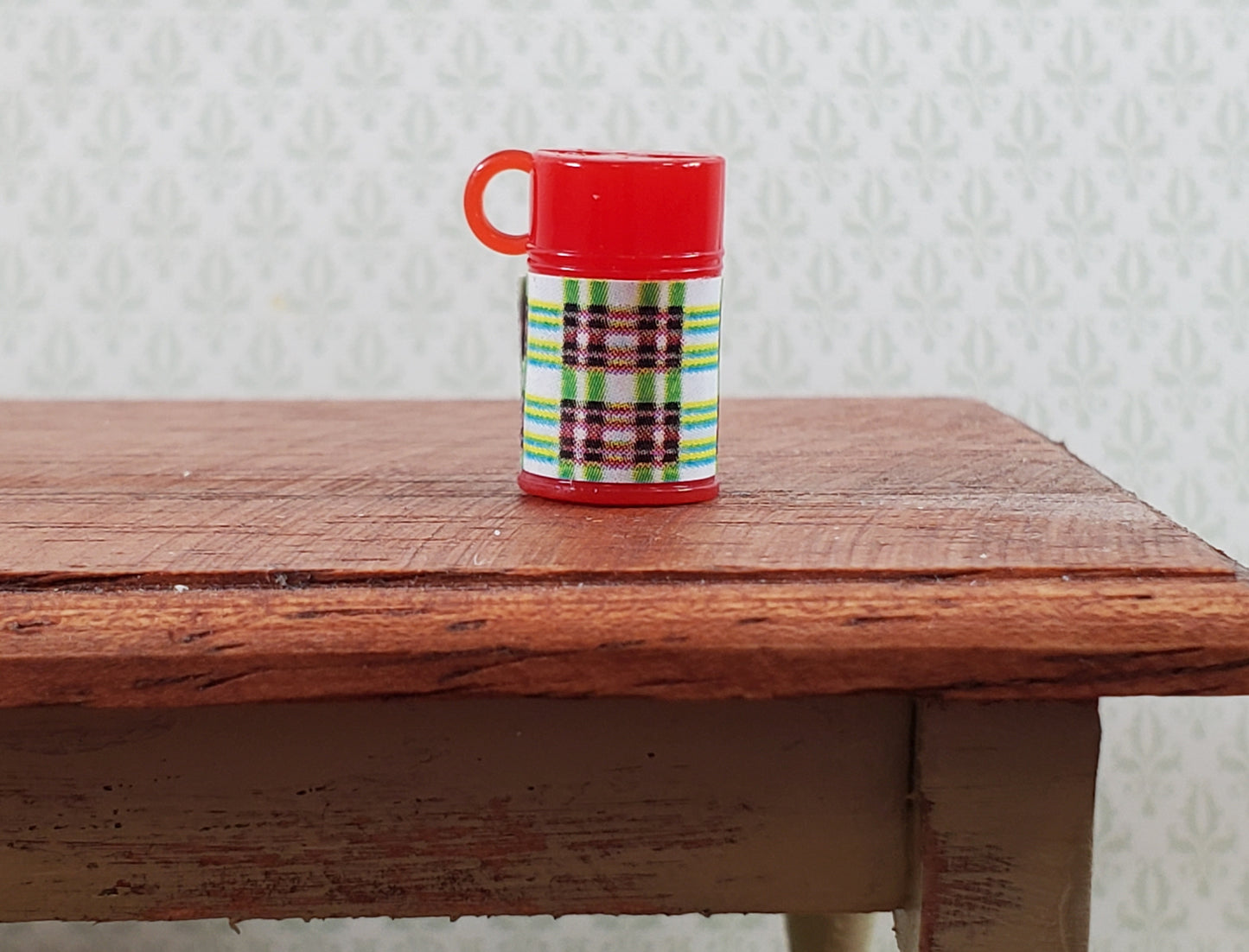 Dollhouse Plaid Thermos Red 5/8" 1:12 Scale Miniature Kitchen Supplies