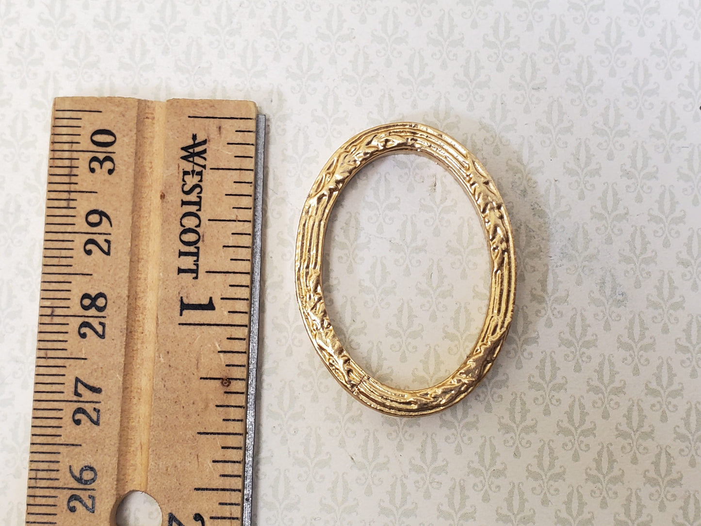 Dollhouse Oval Picture Frame Gold for Paintings Small Size Miniature