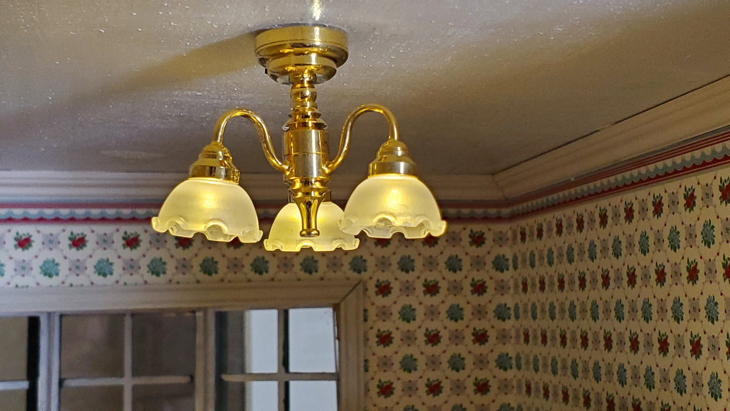 Dollhouse Chandelier Battery Ceiling Light 3 Arm Flower 1:12 Scale Miniature