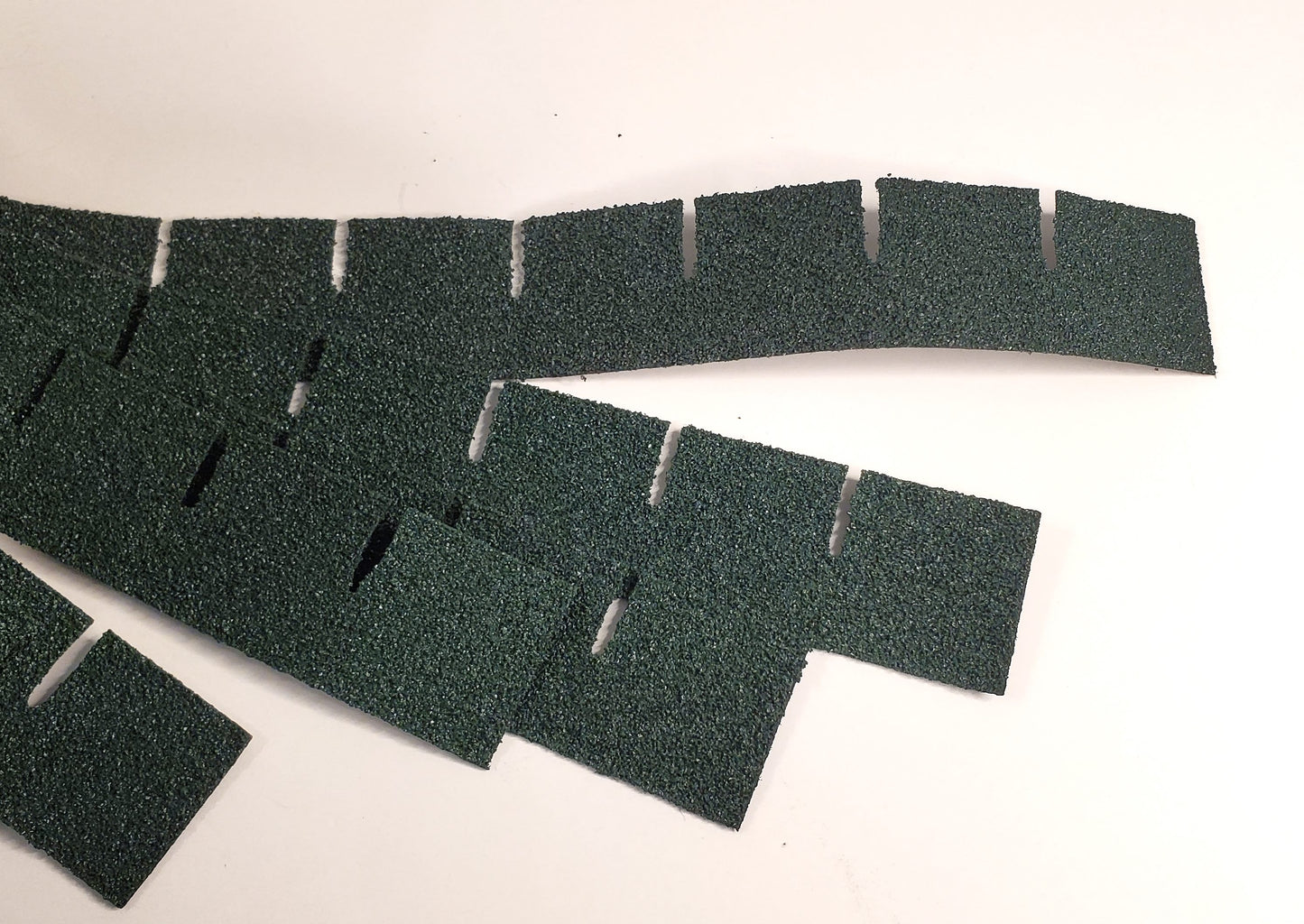 Dollhouse Asphalt Shingles Green Square 1:12 Scale #4003 144-157 Sq Inches