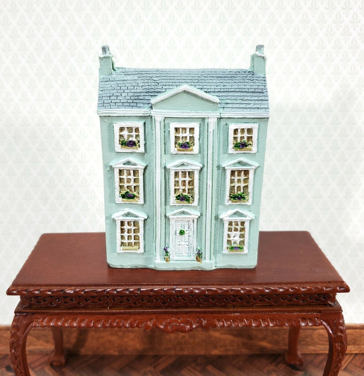 1:144 Scale Dollhouse Resin Miniature The Classical Dolls House Blue/Green - Miniature Crush