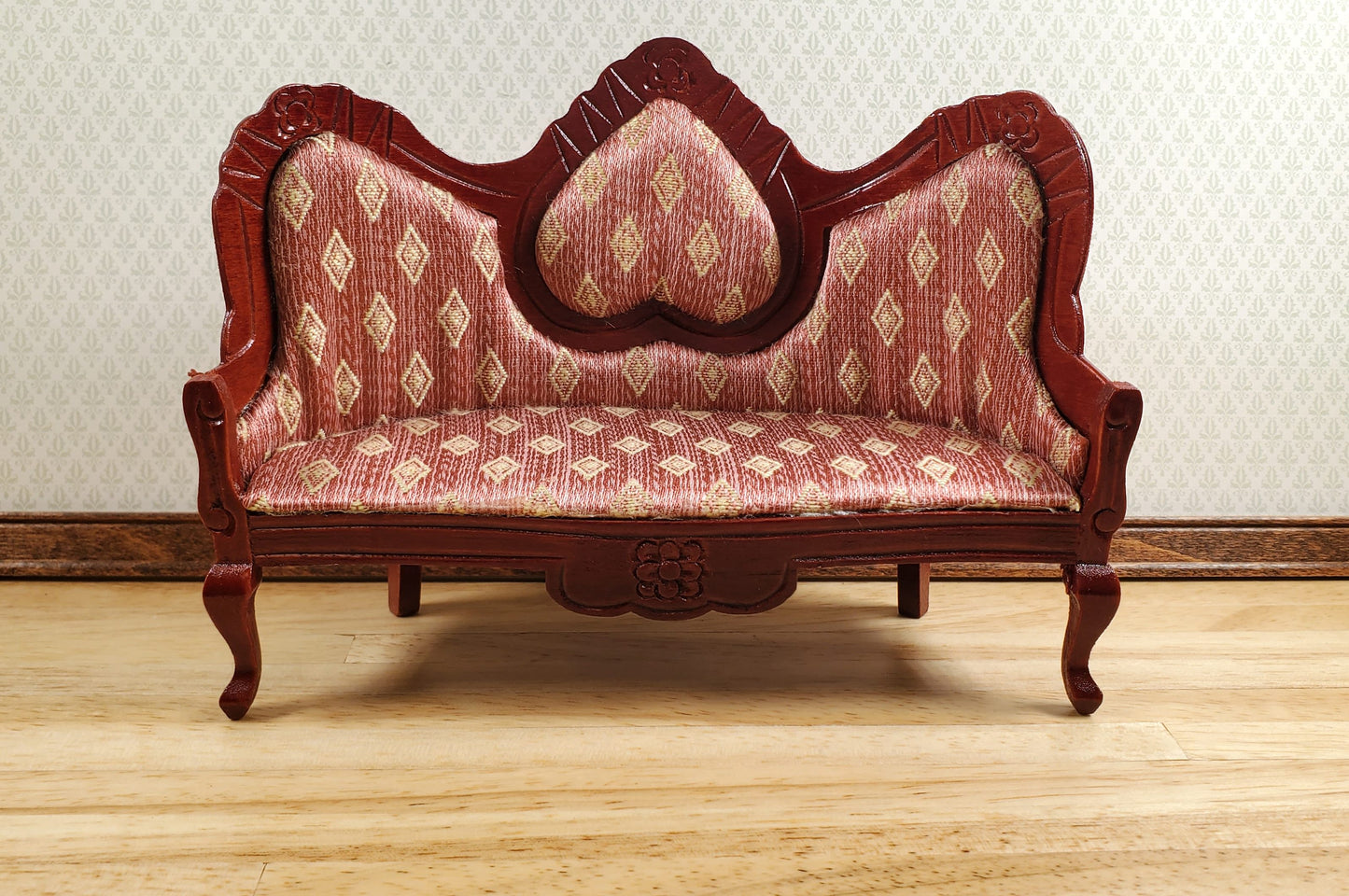 Dollhouse Victorian Heart Sofa Diamonds Dark Pink 1:12 Scale Miniature Furniture