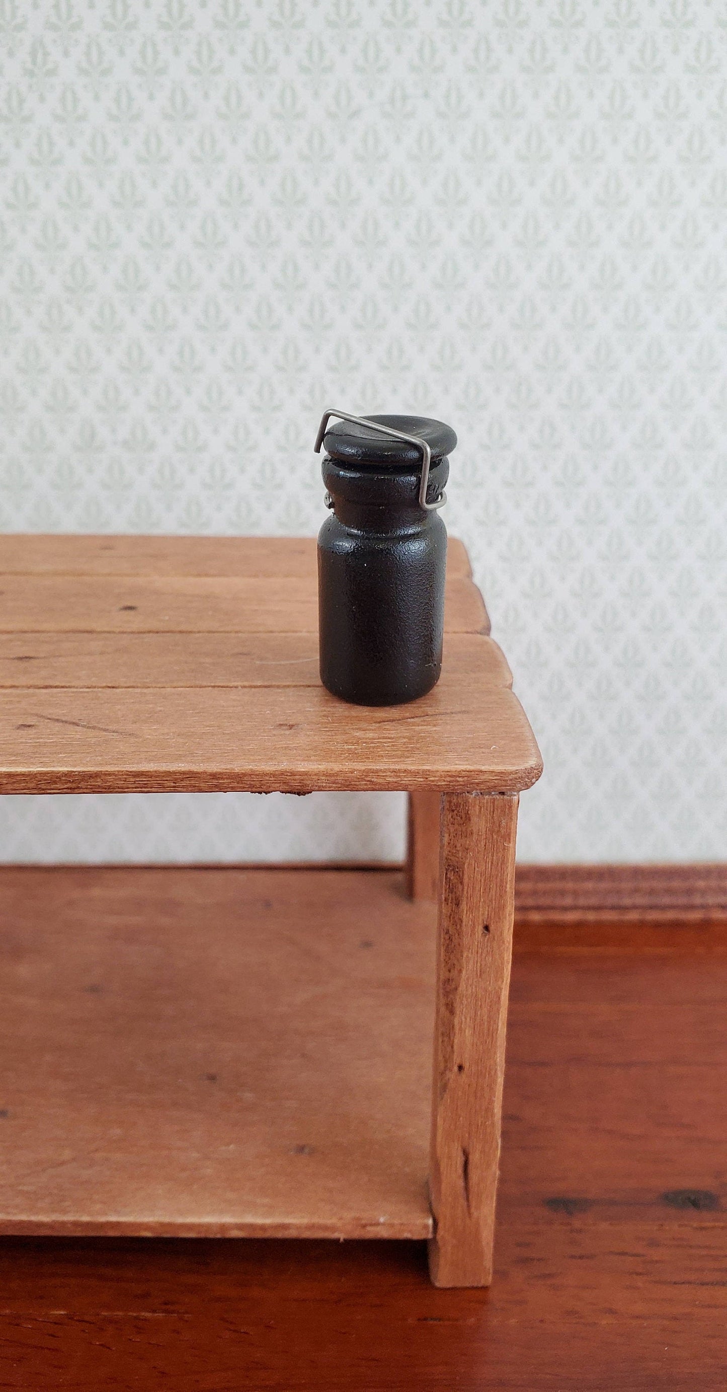 Dollhouse Miniature Canning Jar Large Black Glass with Lid 1:12 Scale