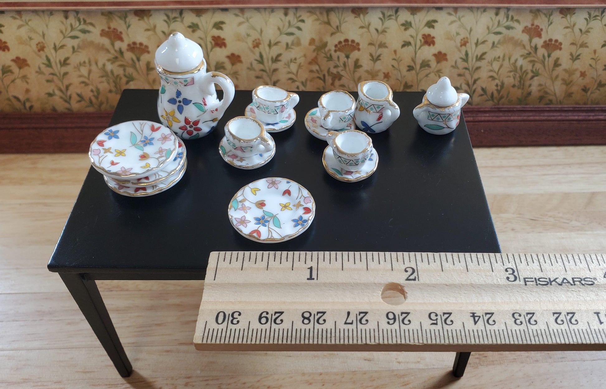 Dollhouse Dishes Plates Coffee Cup Spring Flowers Ceramic 1:12 Scale Miniature