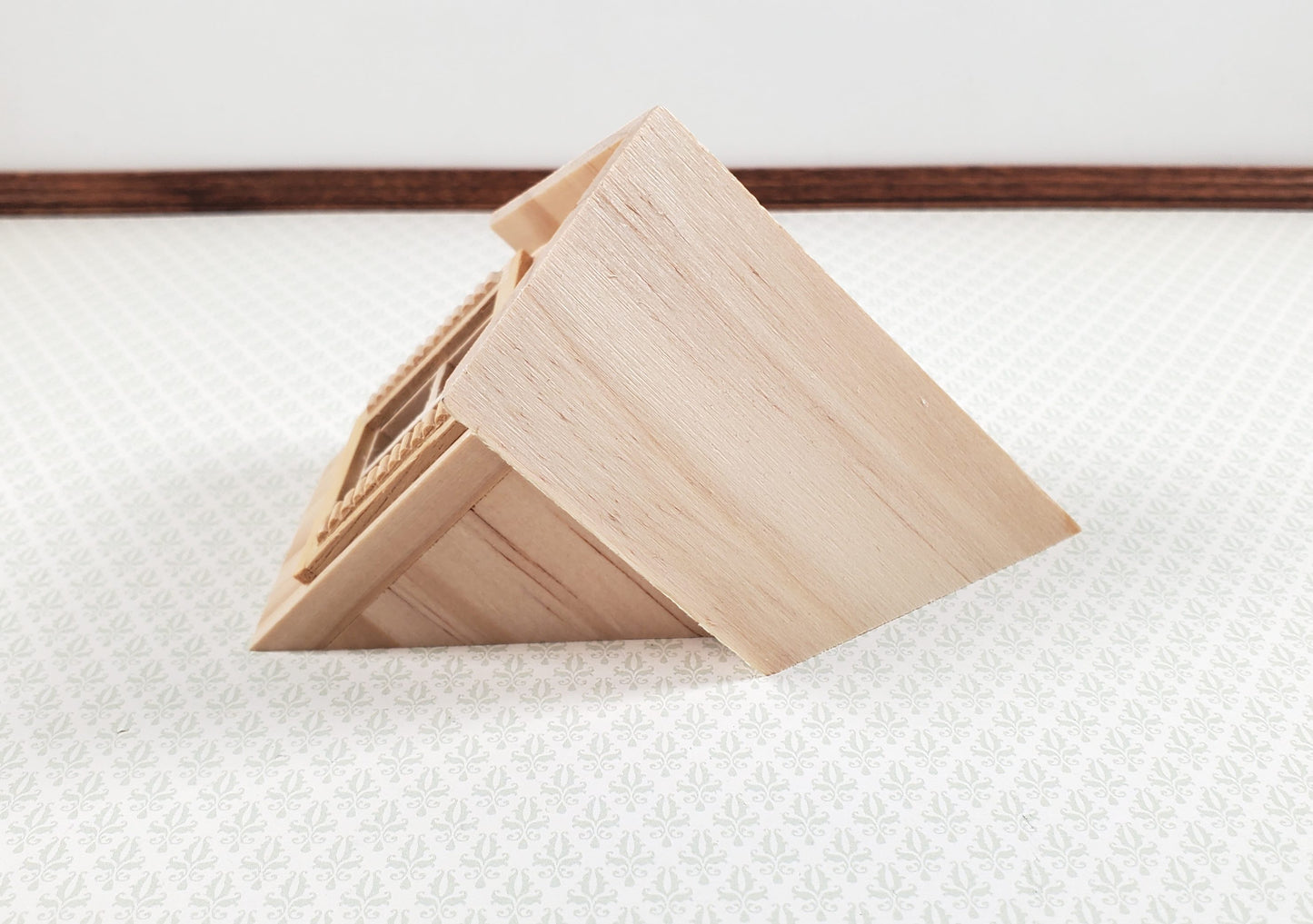 Dollhouse HALF SCALE Dormer Window Traditional Style 1:12 Scale Houseworks H7002