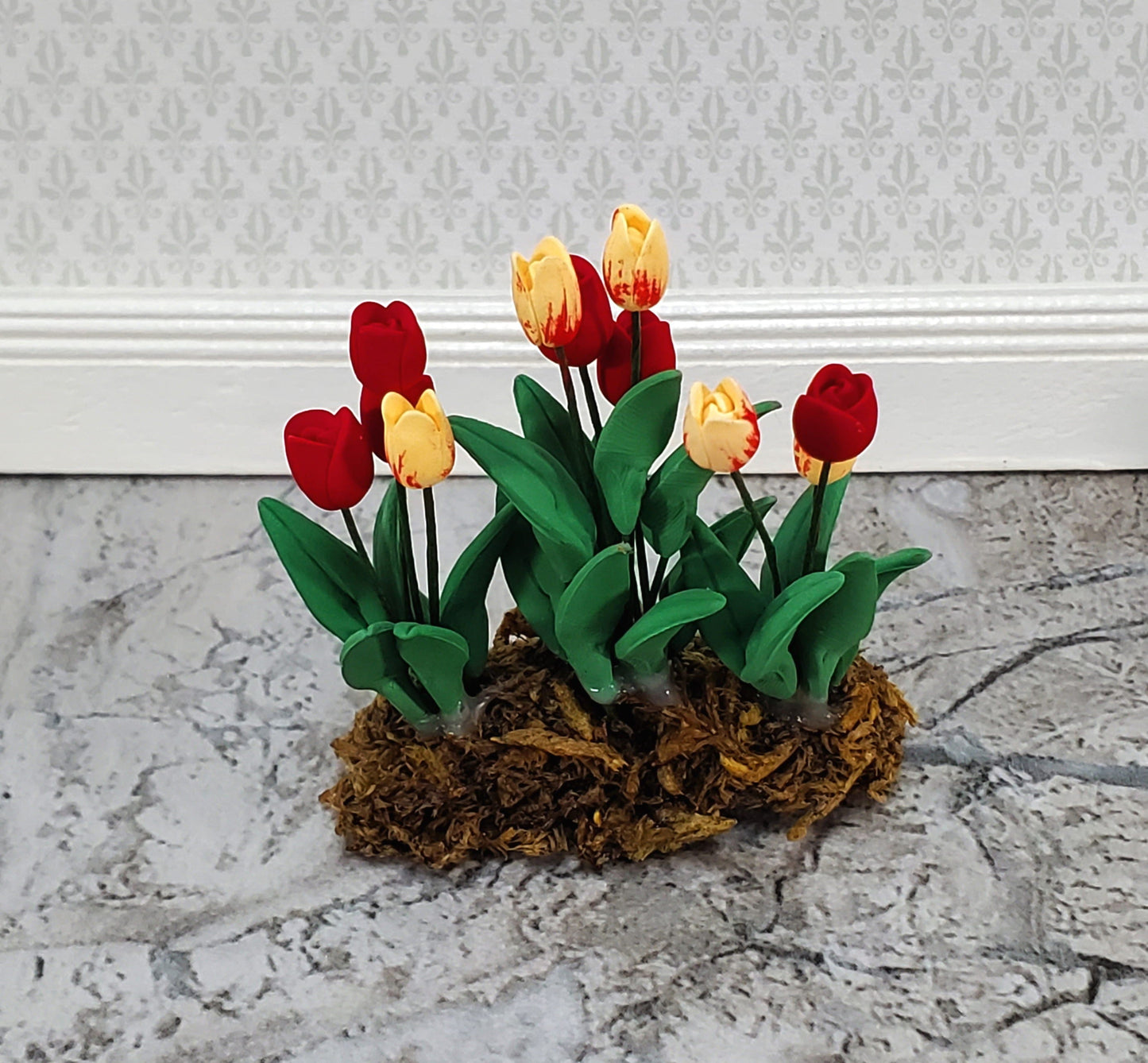 Dollhouse Tulips Flower Bed Border Red & Peach 1:12 Scale Miniature Garden
