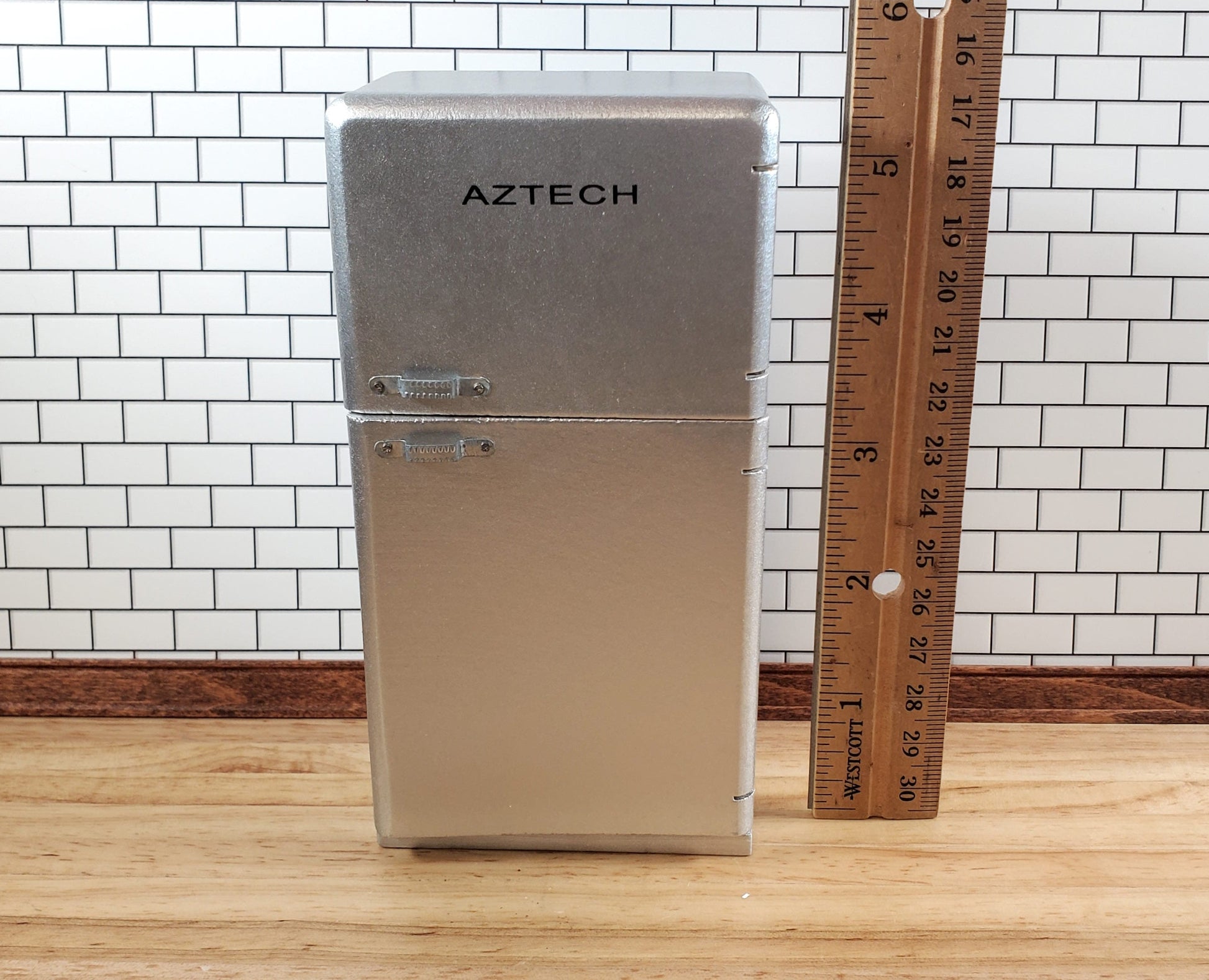 Dollhouse Kitchen Miniature Fridge 2 Door Refrigerator Silver Modern Style 1:12 Scale