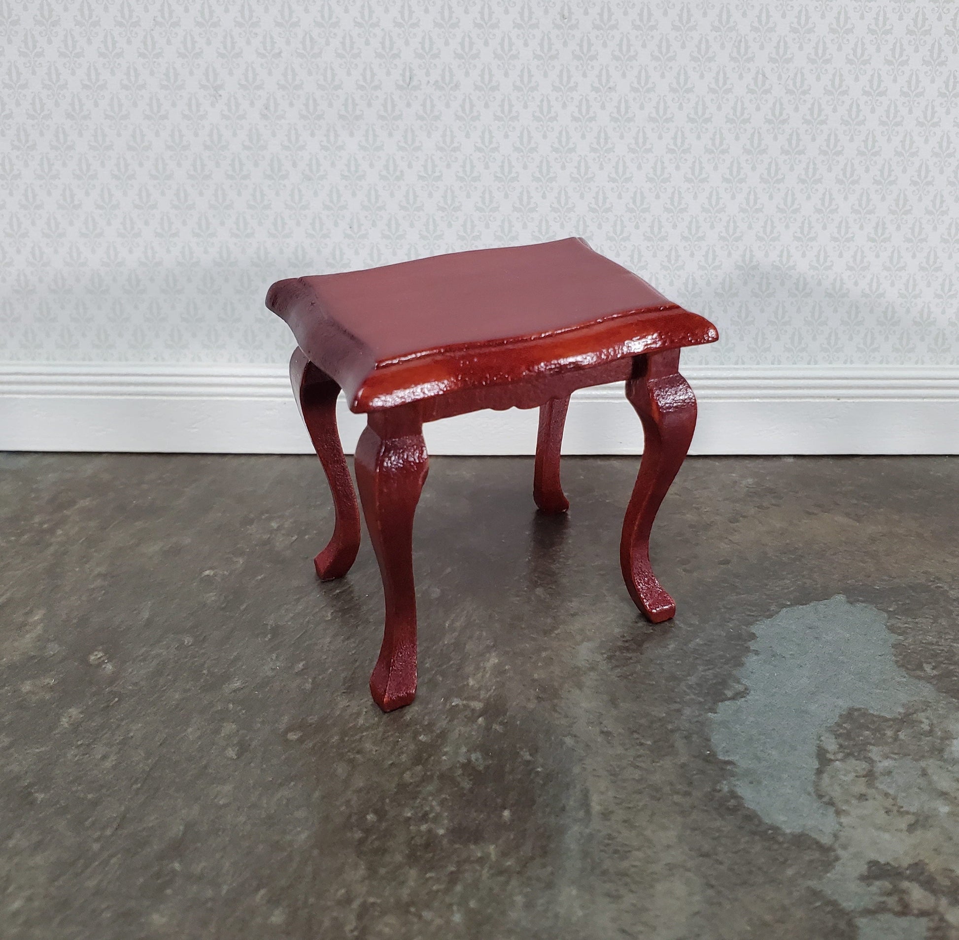 Dollhouse Side or End Table Curvy Top Mahogany Finish Fancy 1:12 Scale Miniature Wood Furniture
