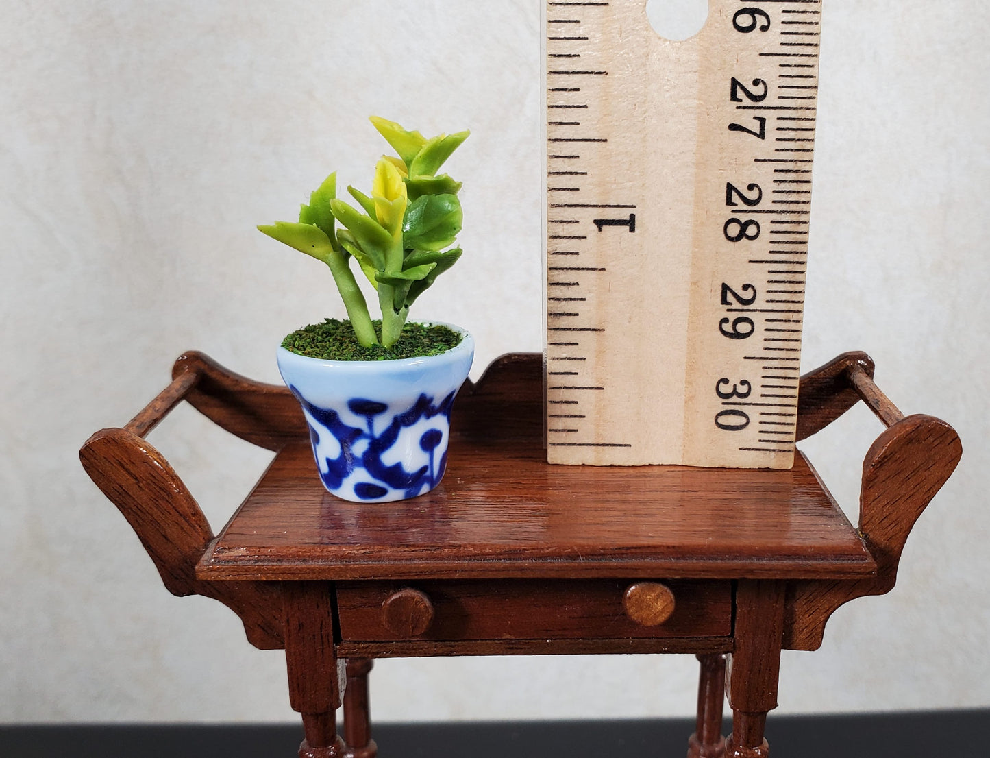 Dollhouse Green Houseplant in Blue & White Ceramic Planter 1:12 Scale Miniature