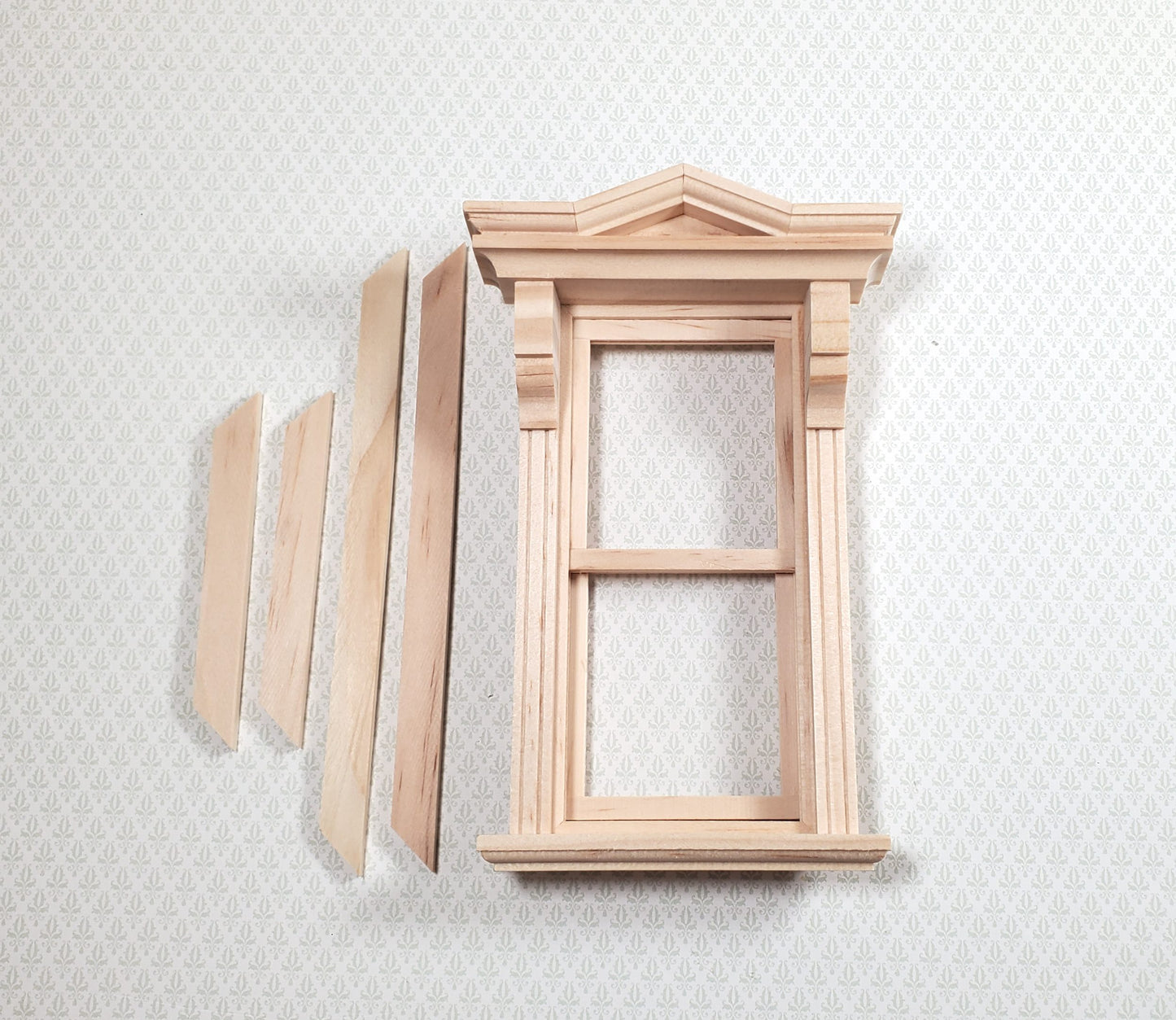 Dollhouse Window Victorian Non-Working 1:12 Scale Miniature Houseworks #5042
