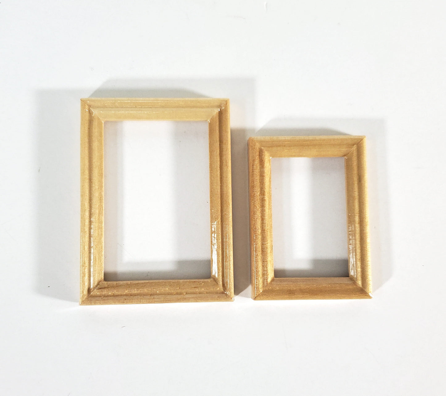 Dollhouse Picture Frames Set of 2 Sizes Wood Light Oak Finish 1:12 Scale Miniatures