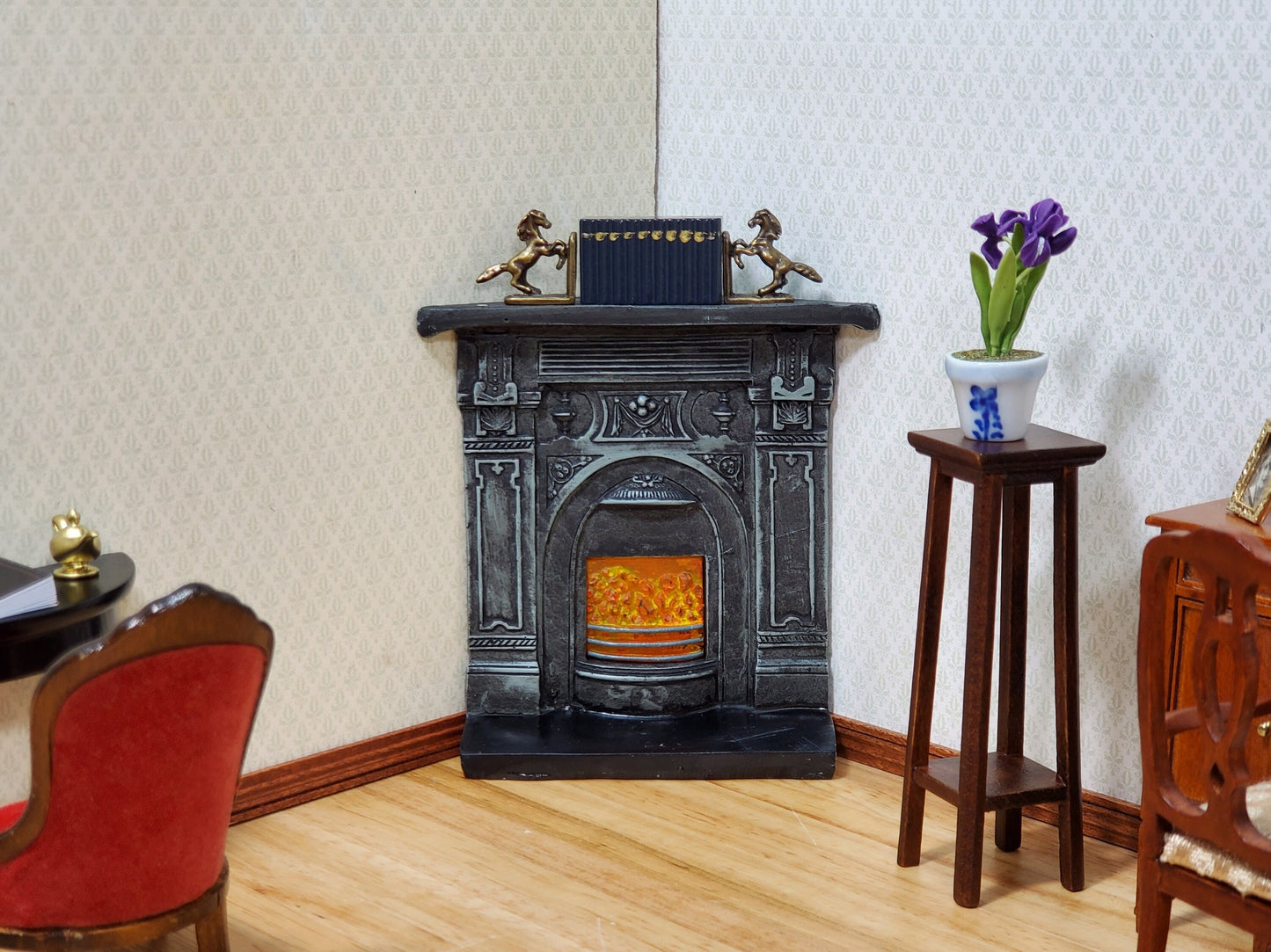 Dollhouse Corner Fireplace with Fire Black Resin 1:12 Scale Miniature Furniture