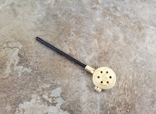 Dollhouse Miniature Bed Warmer Metal 1:12 Scale Bedroom Accessories