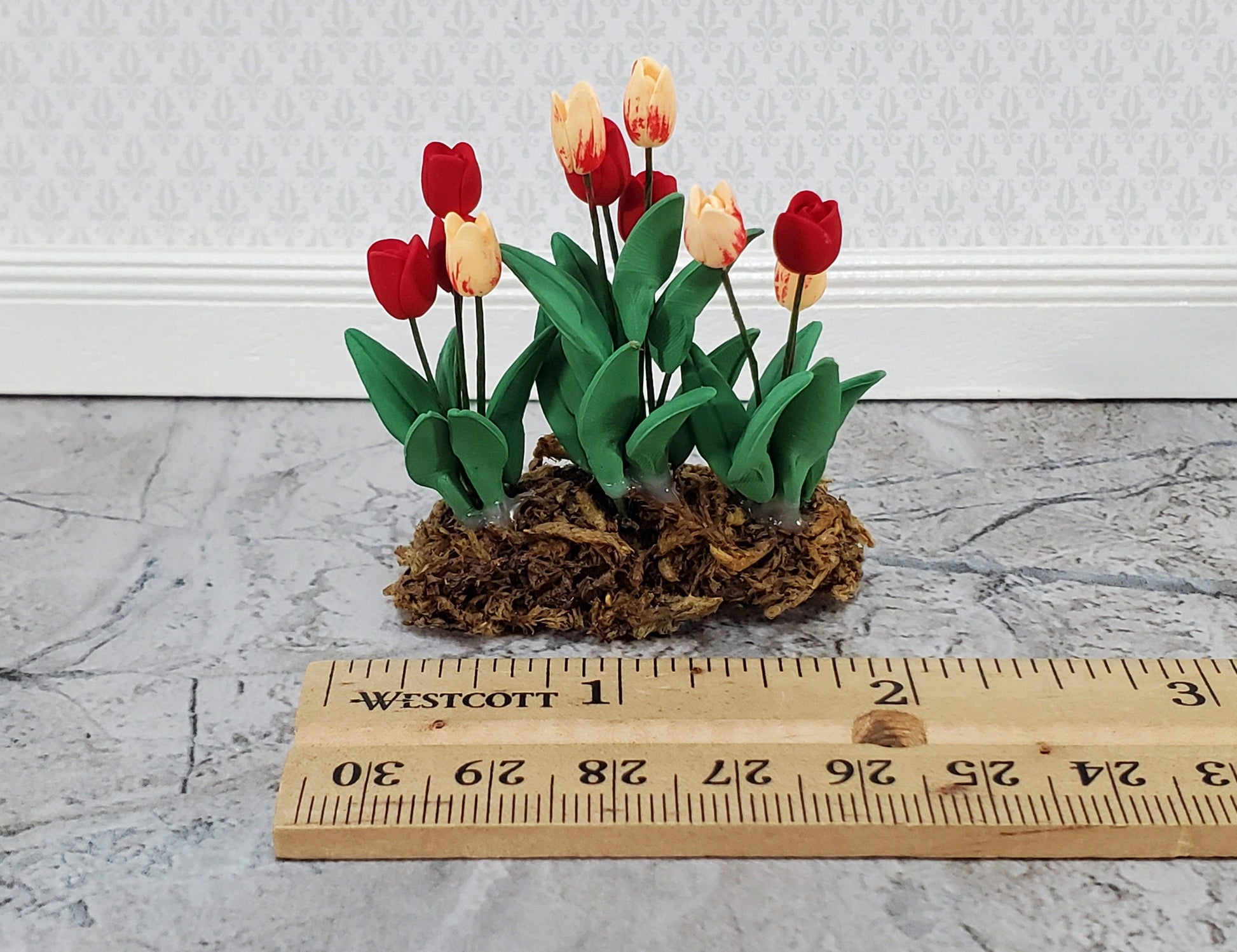 Dollhouse Tulips Flower Bed Border Red & Peach 1:12 Scale Miniature Garden