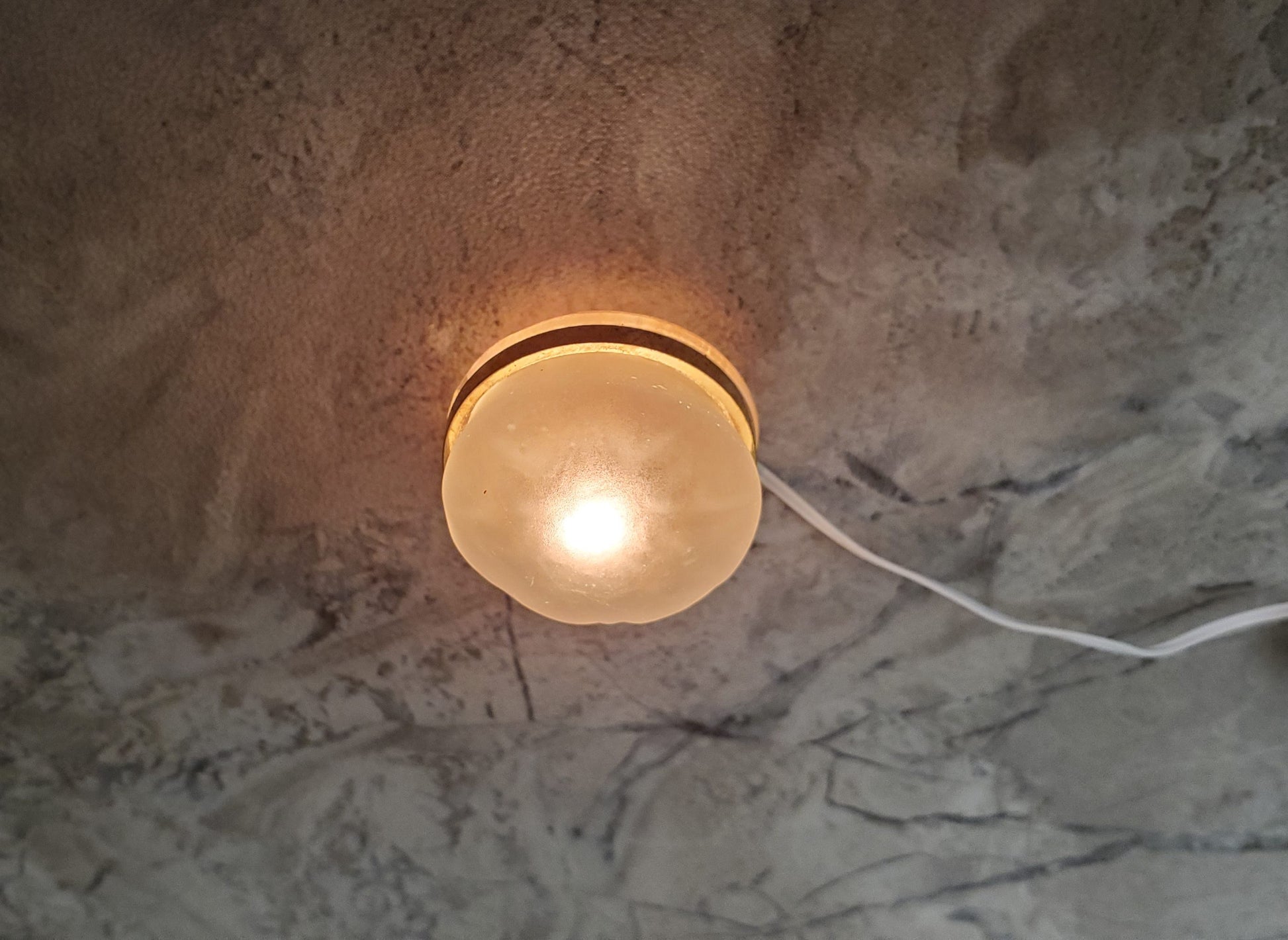 Dollhouse Frosted Round Ceiling Light 1:12 Scale Miniature 12 Volt with Plug