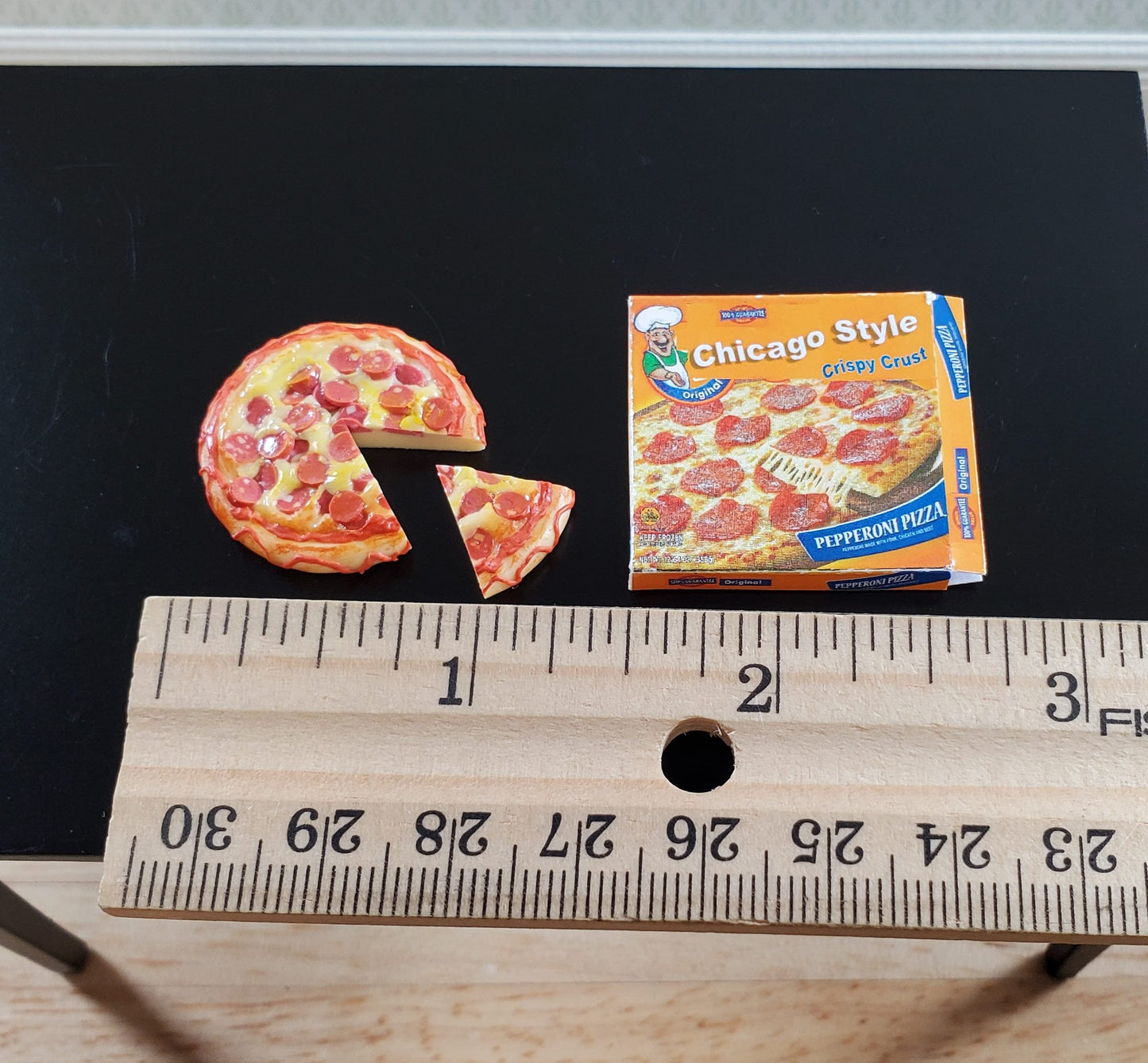 Dollhouse Pepperoni Pizza with Slice and Box 1:12 Scale Miniature Food