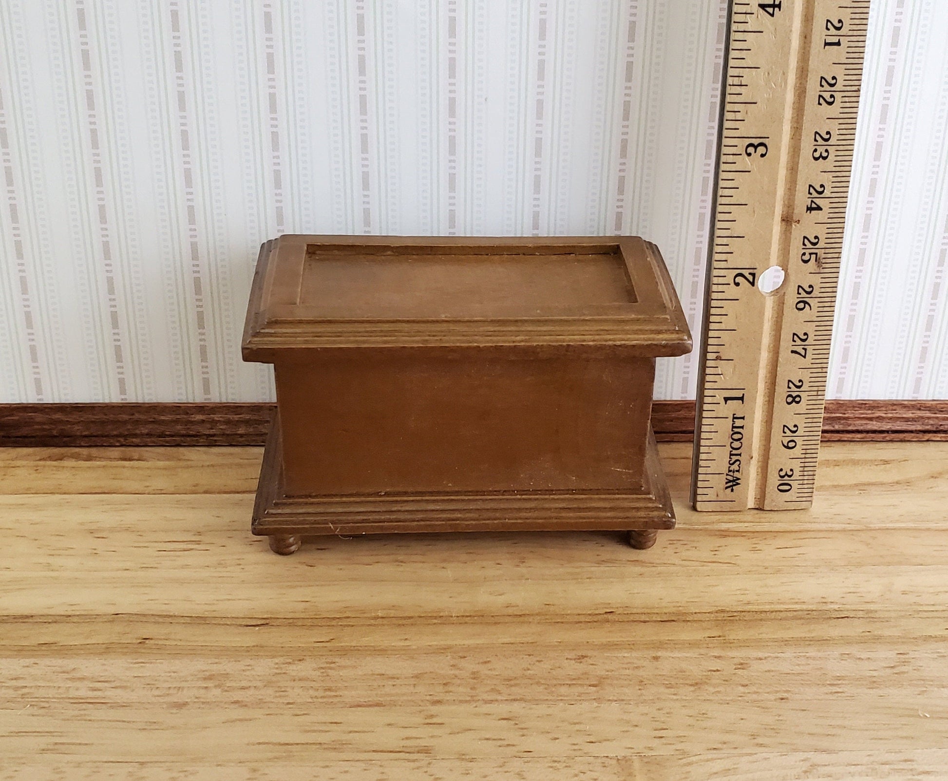 Dollhouse Miniature Wood Blanket Trunk or Toy Chest 1:12 Scale Furniture