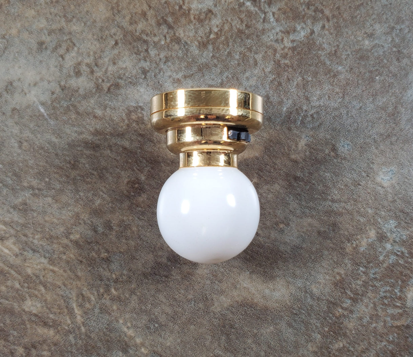 Dollhouse Battery Ceiling Light Hanging White Globe Shade 1:12 Scale Houseworks