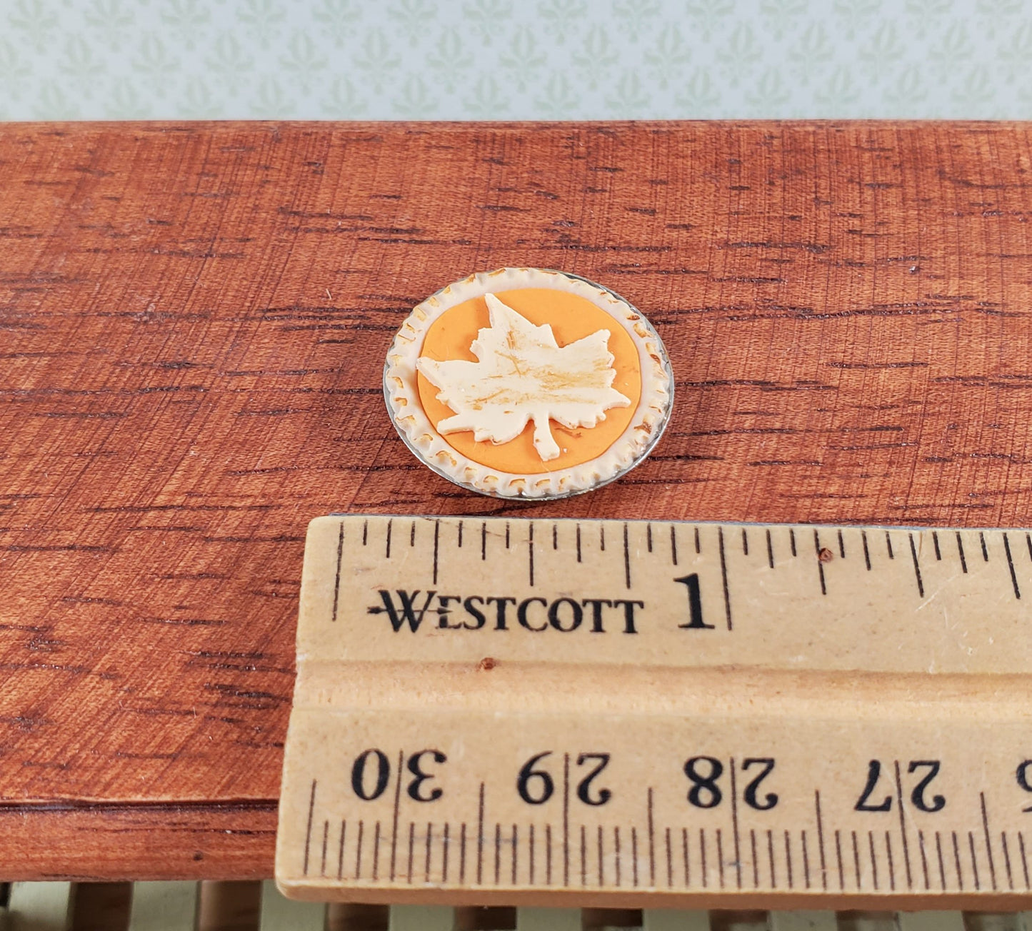 Dollhouse Pumpkin Pie with Maple Leaf Design 1:12 Scale Dessert