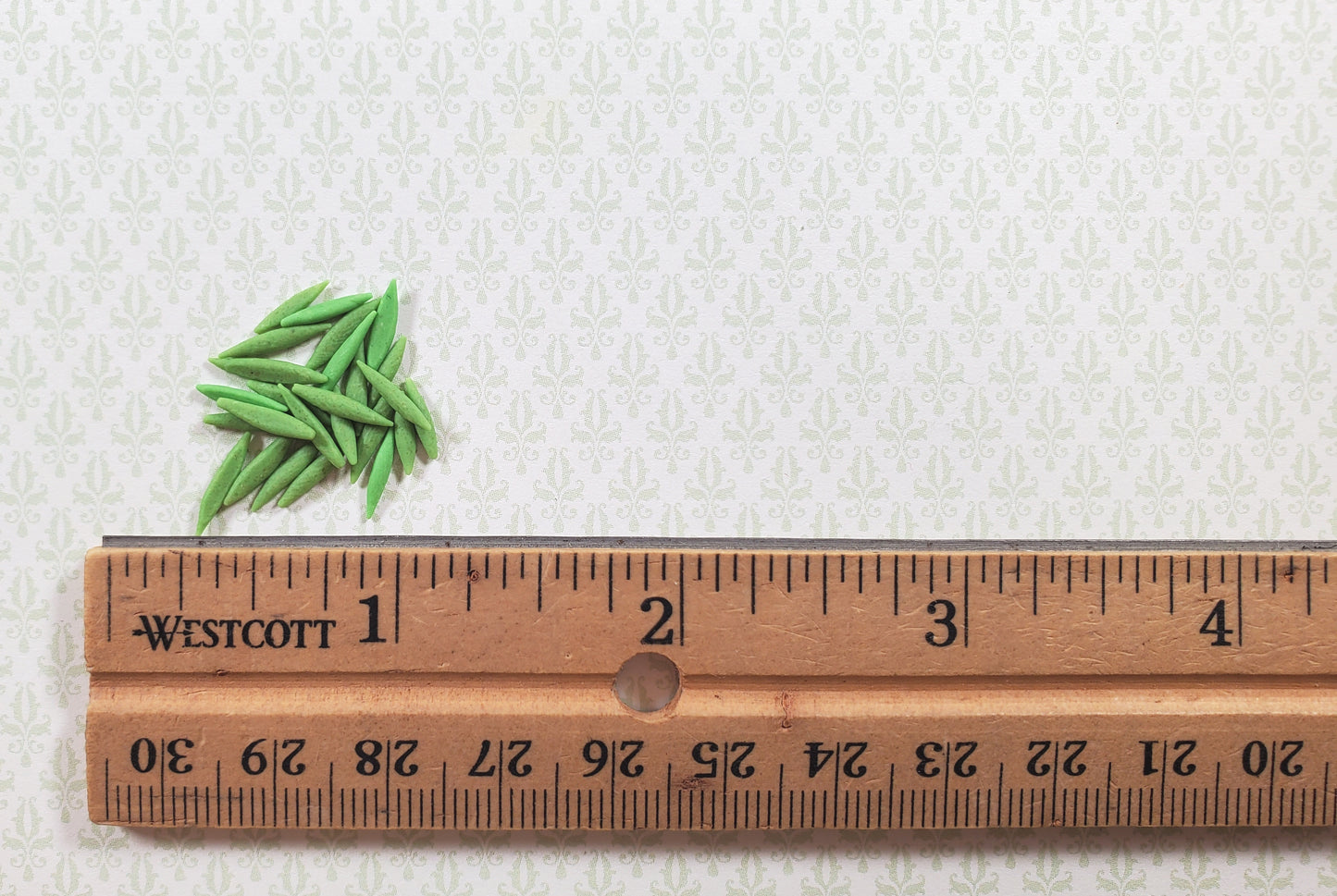 Dollhouse Snow Peas Set of 25 1:12 Scale Miniature Food Kitchen Groceries