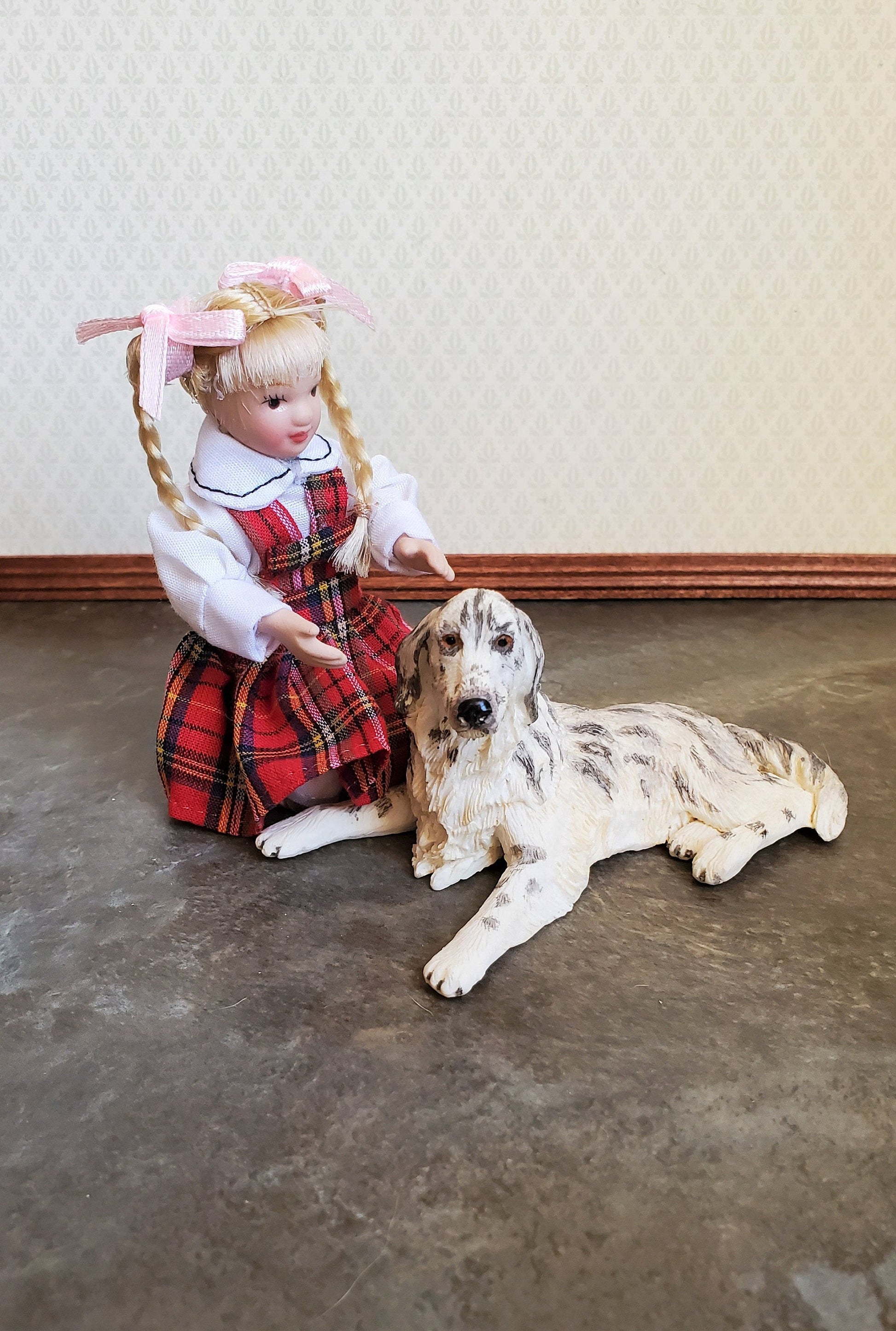 Dollhouse Miniature Dog English Setter Black & White 1:12 Scale Pet Animal