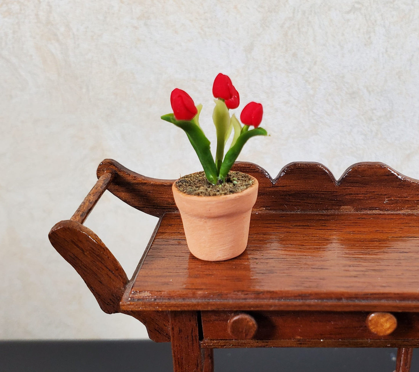 Dollhouse Red Tulips in a Terra Cotta Pot 1:12 Scale Miniature