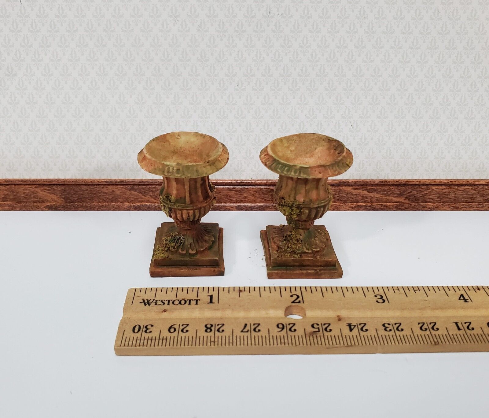 Dollhouse Urn Planter (x2) Cast Resin 1:12 Aged Tan A1441A by Falcon Miniatures