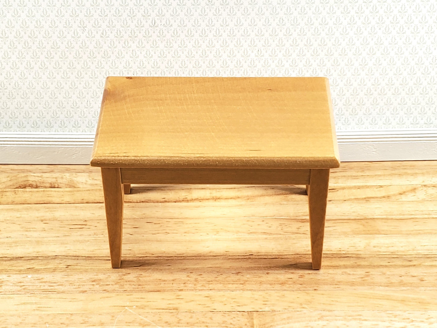 Dollhouse Small Table Kitchen Dining Room Light Oak 1:12 Scale Miniature