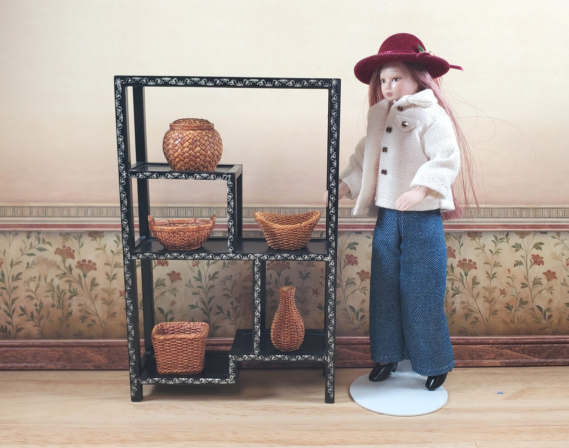 Dollhouse Wicker Style Baskets Set 5 pcs 1:12 Scale Miniatures Cast Resin