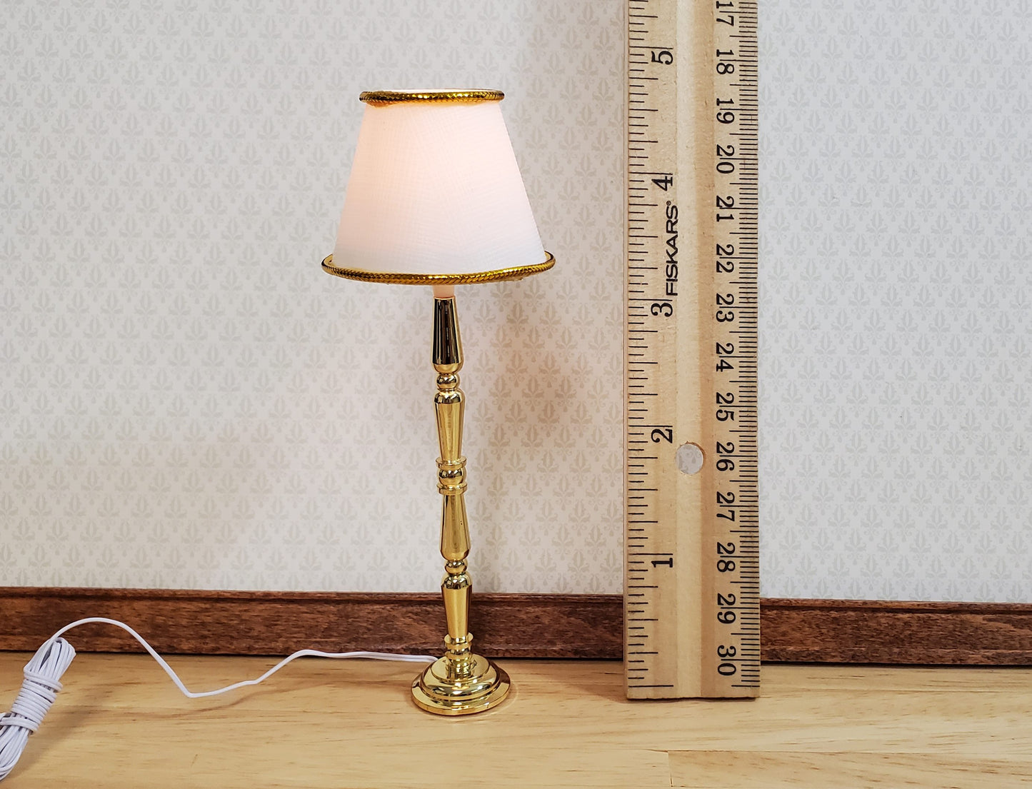Dollhouse Brass Floor Lamp White Shade 12 Volt with Plug 1:12 Scale HW2718