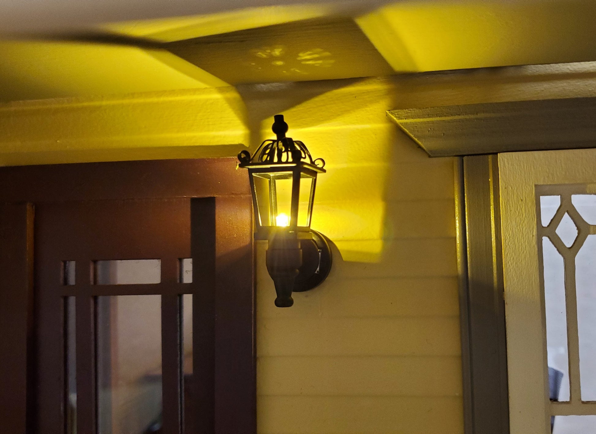 Dollhouse Battery Light Coach Lamp Black Metal Large 2" 1:12 Scale Miniature