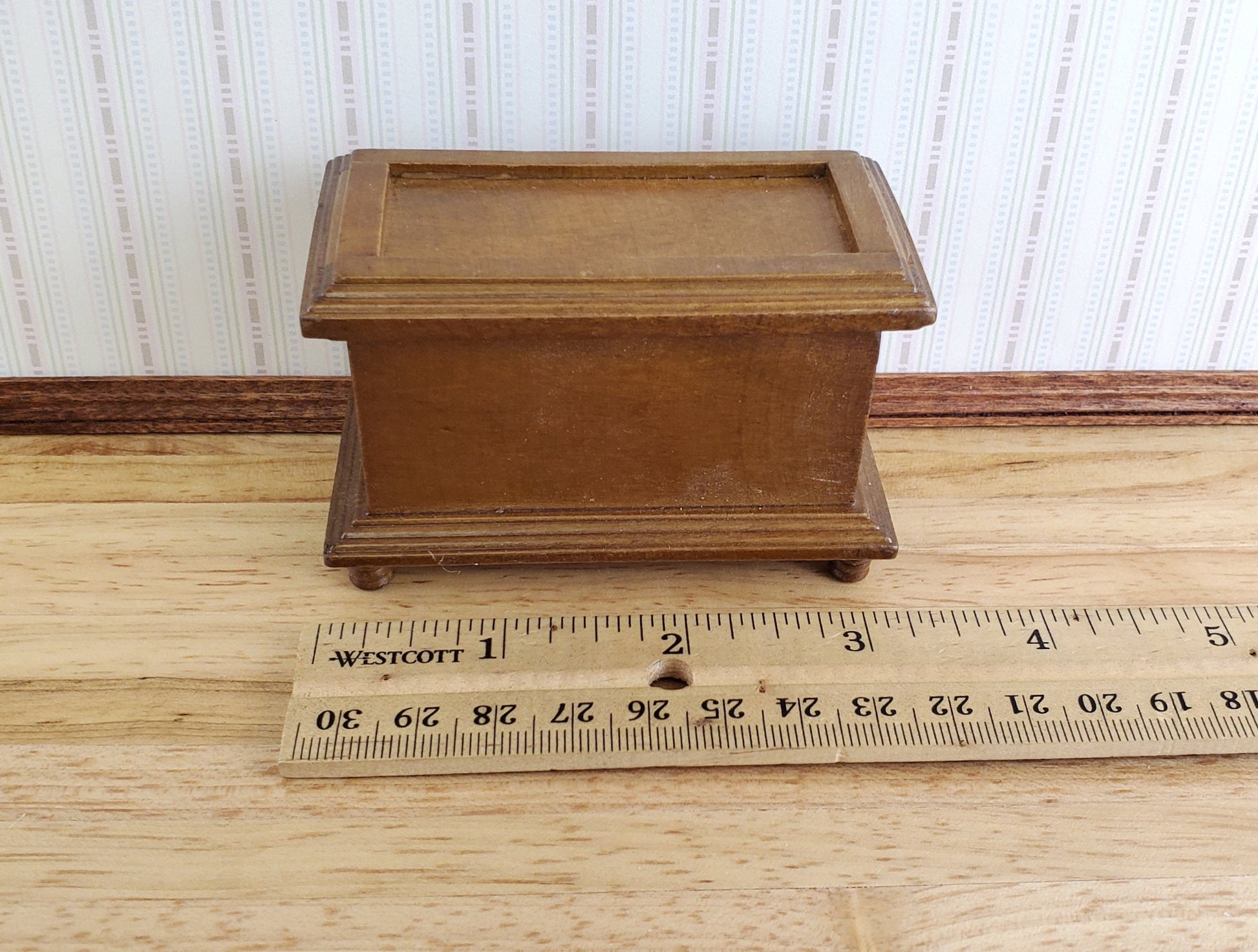 Dollhouse Miniature Wood Blanket Trunk or Toy Chest 1:12 Scale Furniture