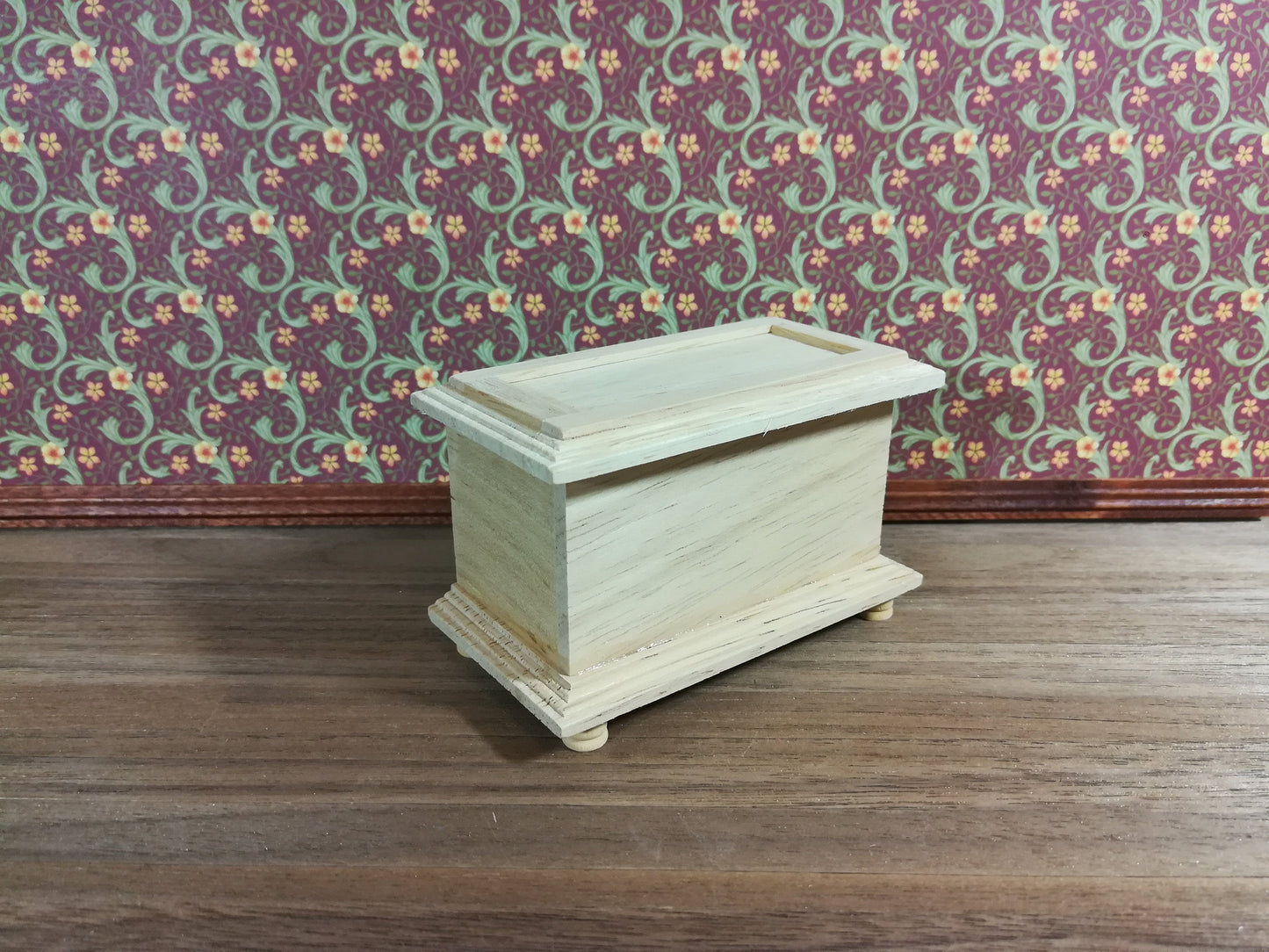 Dollhouse Wood Blanket Trunk Unpainted 1:12 Scale Miniature Furniture