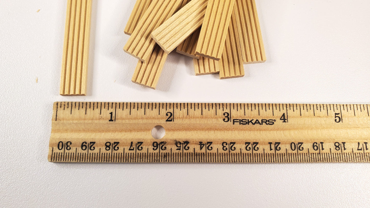 Miniature Grooved Trim Molding 10 Pieces 6" Long x 7/16" Wide 1:12 Scale HW7075