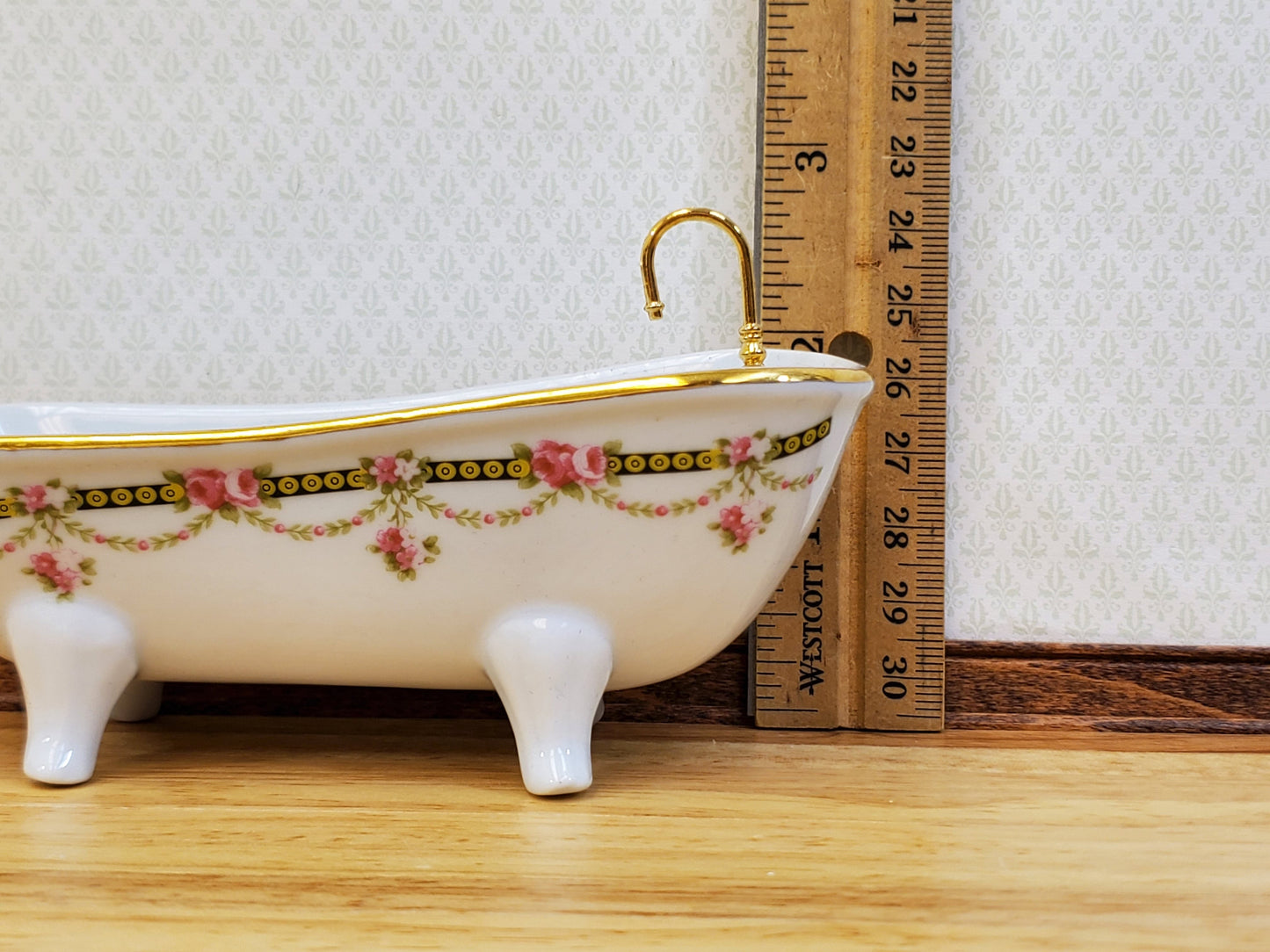 Dollhouse Bath Bathtub Victorian Rose Pattern by Reutter Porcelain 1:12 Scale
