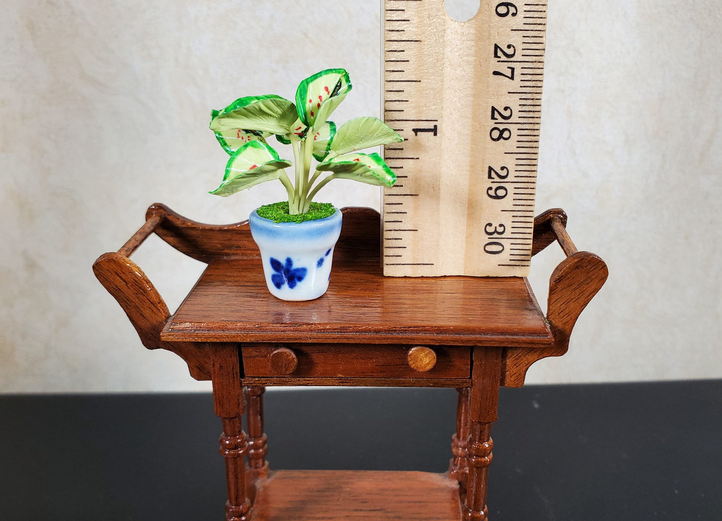 Dollhouse Caladium Plant in a Ceramic Planter 1:12 Scale Miniature Houseplant