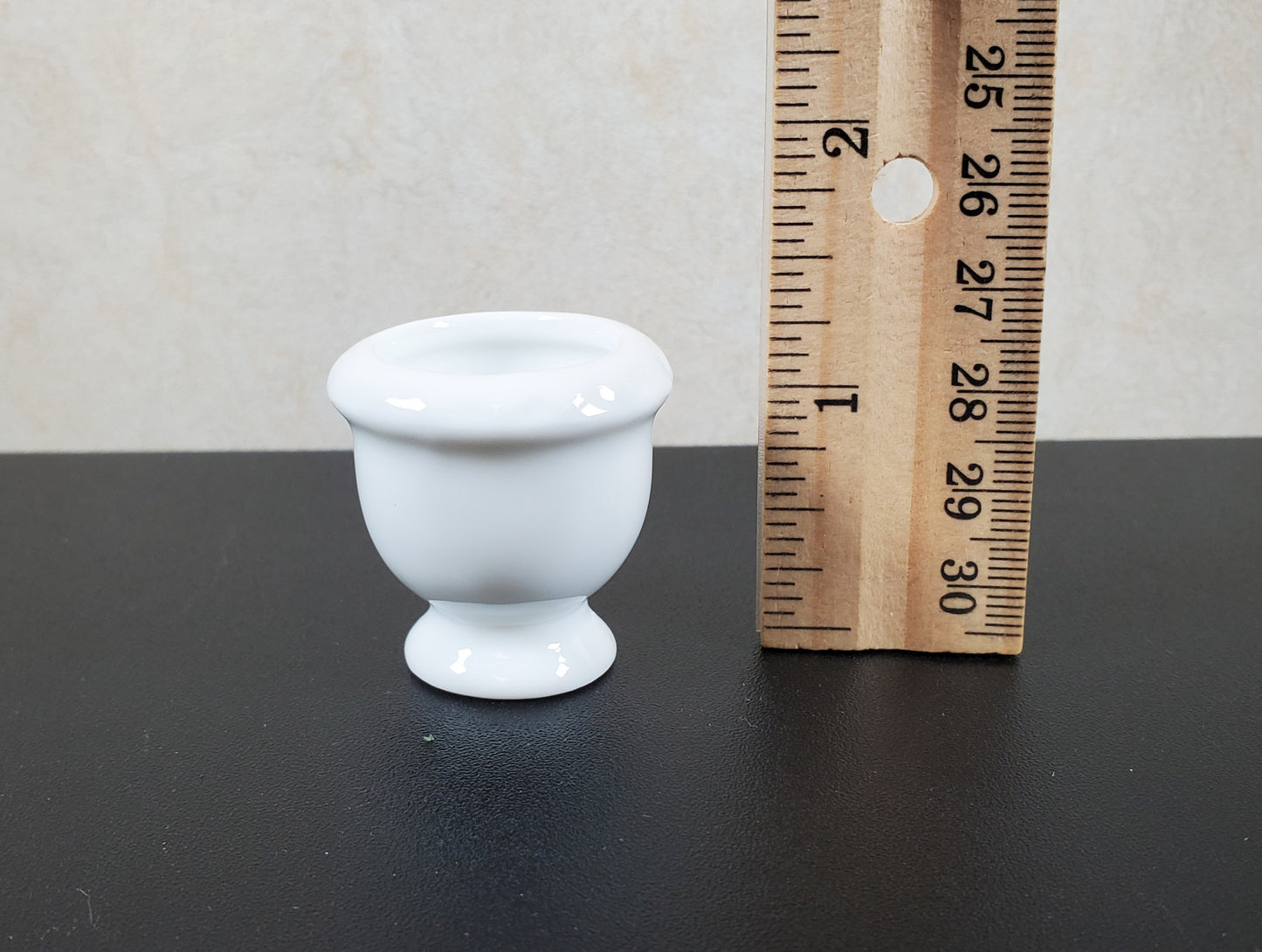 Dollhouse Large White Ceramic Urn Planter 1:12 Scale Miniature