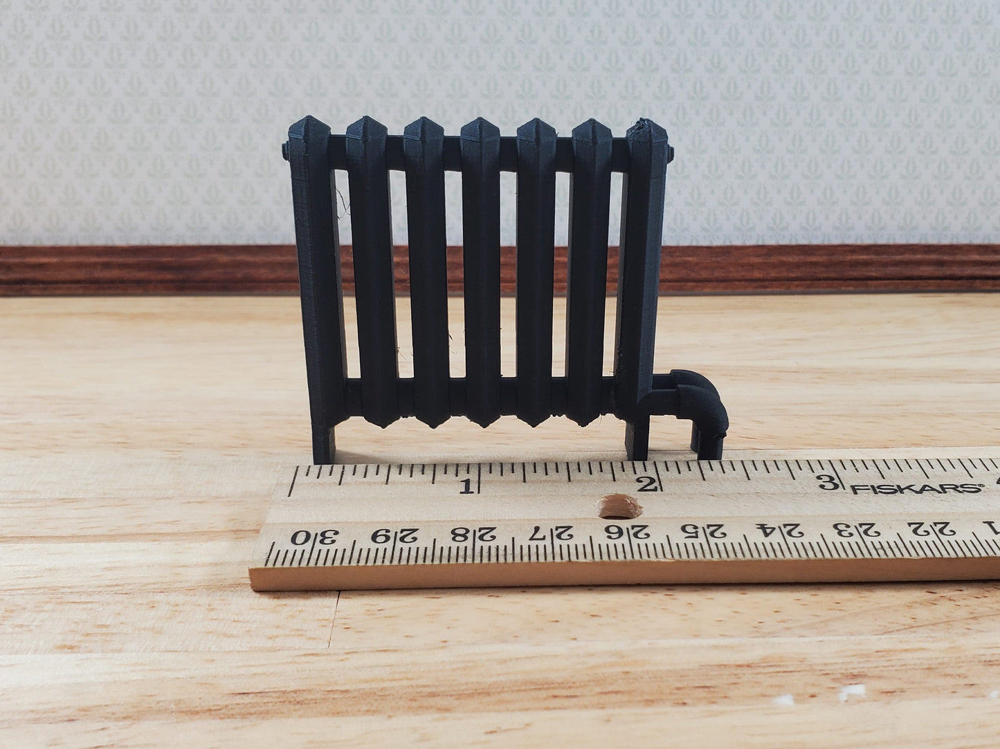 Miniature Radiator Black Classic Style 1:12 Scale Prop Dollhouse Accessory