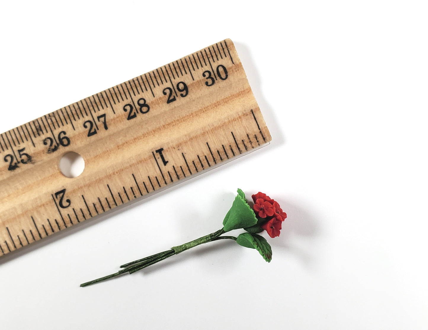 Dollhouse Red Geranium Single Stem with Foliage 1:12 Scale Miniature