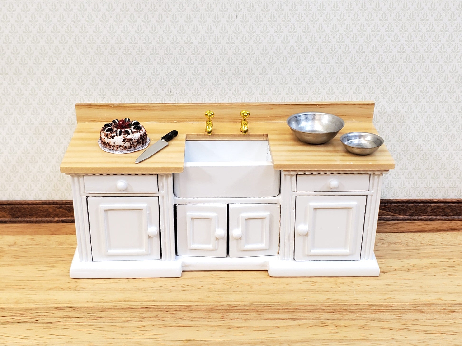 Dollhouse Kitchen Sink Cabinet 1:12 Scale Miniature in White Farmhouse Style