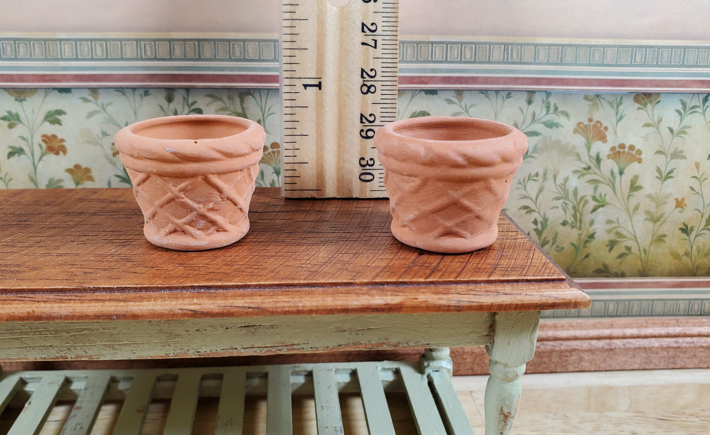 Dollhouse Terra Cotta Pots Planters Set of 2 Unglazed 1:12 Scale Miniatures