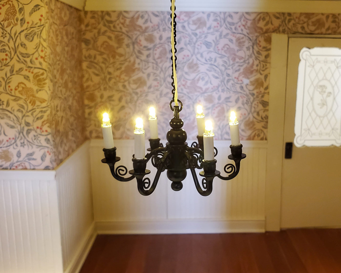 Dollhouse Battery Chandelier Light 6 Arm Black Scroll 1:12 Scale Miniature Lamp
