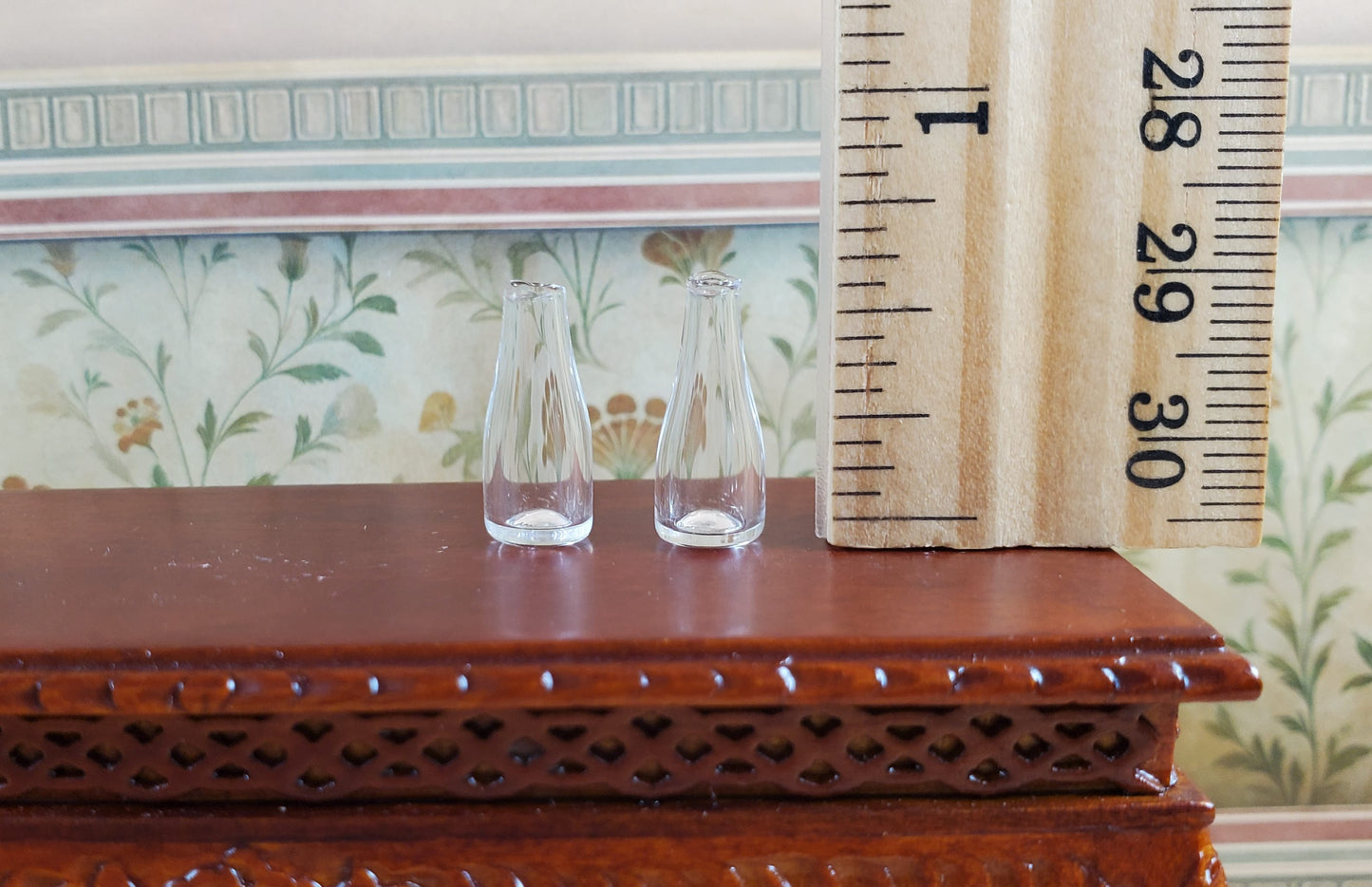 Dollhouse Glass Bottles or Bud Vases Clear x2 1:12 Scale Miniature Decor