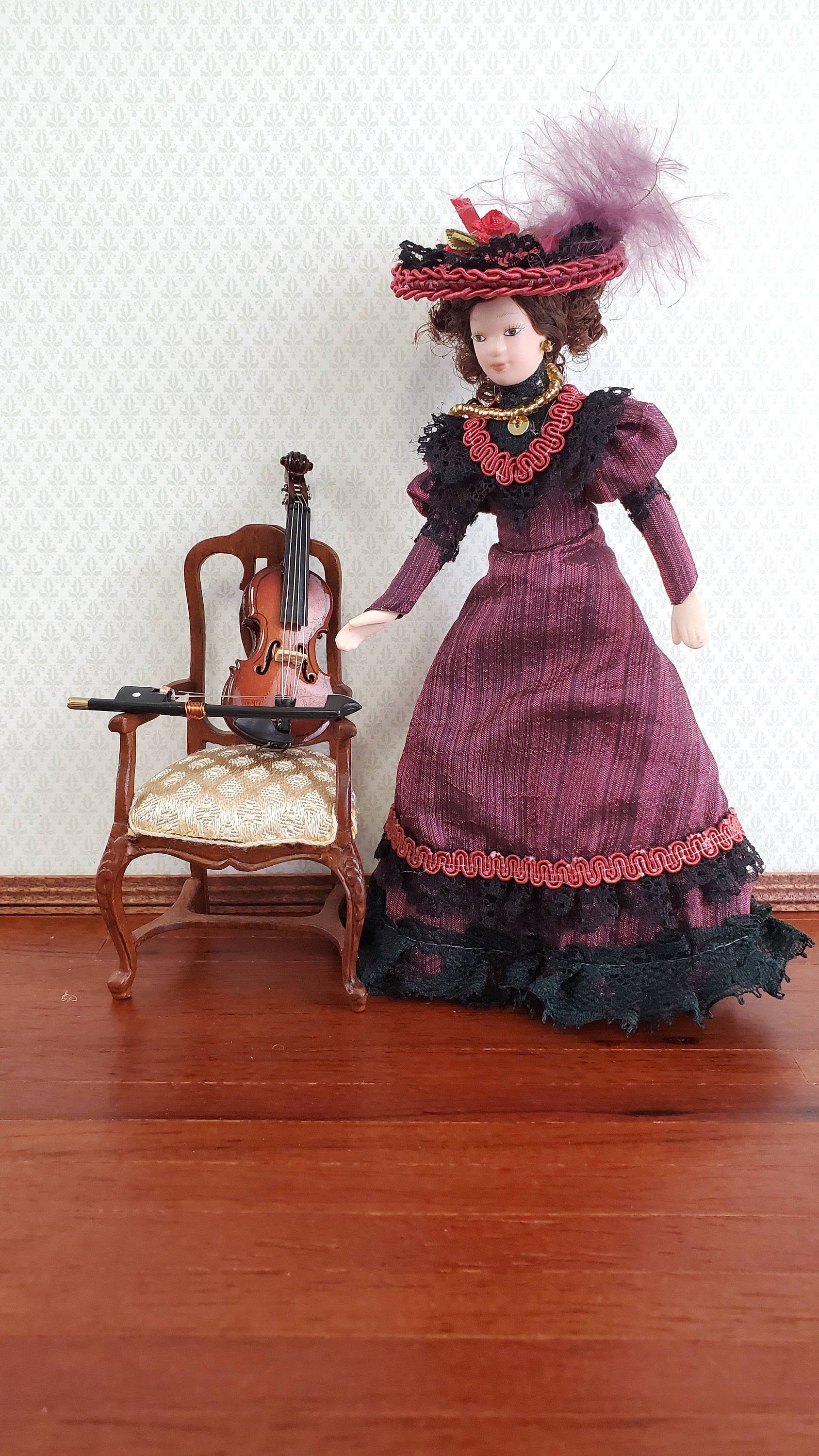 Miniature Violin and Bow Wood 2 7/8" Dollhouse Tiny Instrument Music Room