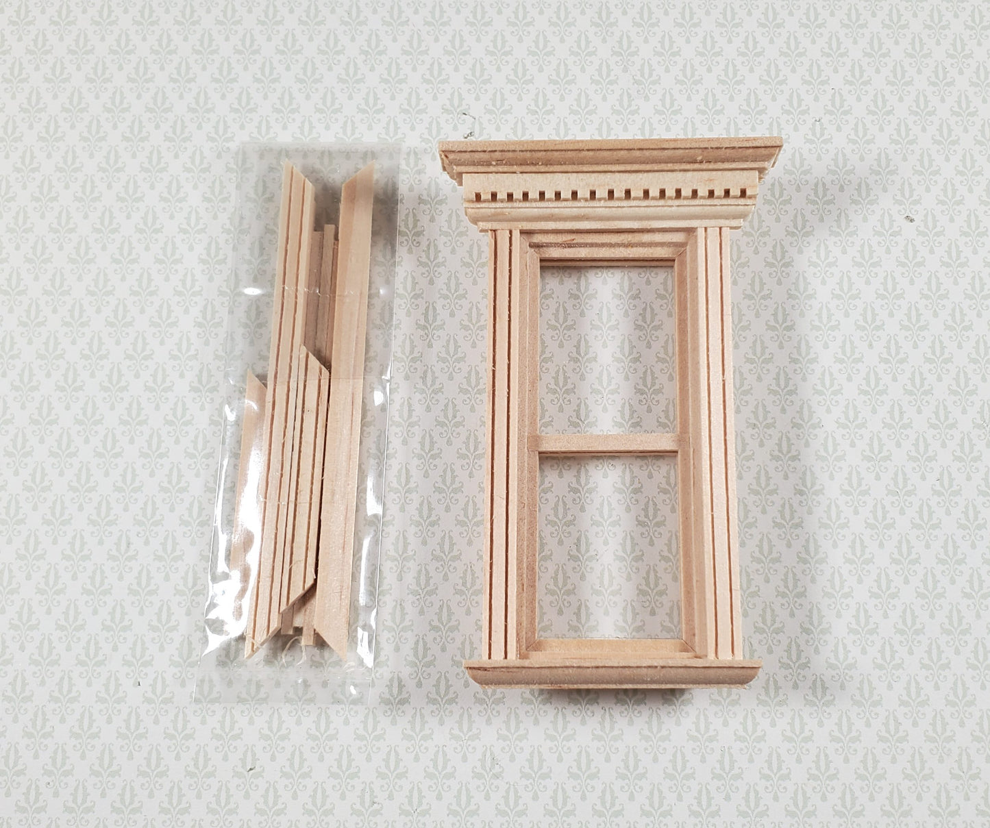 Dollhouse HALF SCALE 1:24 Window Yorktown Interior Trim Wood H5051 Houseworks