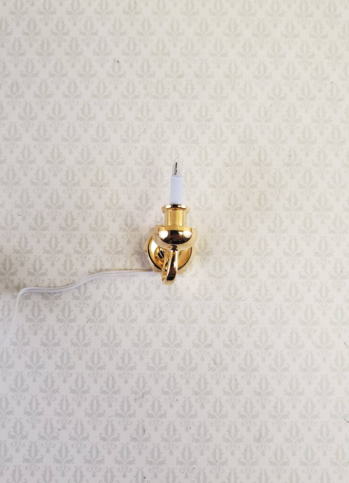 Dollhouse Light Single Candle Wall Sconce 12 Volt w/ Plug 1:12 Scale Houseworks