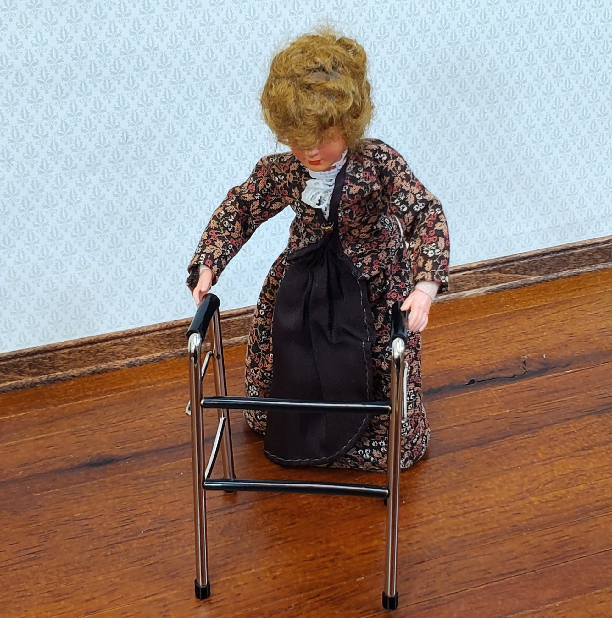 Dollhouse Walker Metal 1:12 Scale Miniature Hospital Doctors Settings