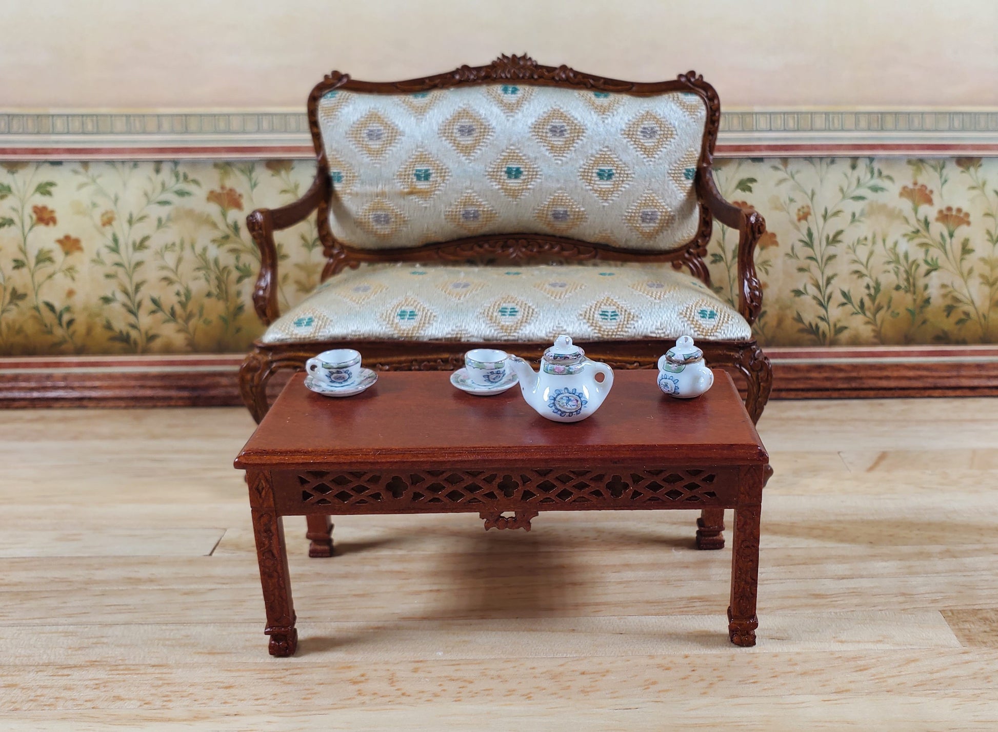 Dollhouse Coffee Table Vintage Hansson Miniatures Wood 1:12 Scale Walnut Finish