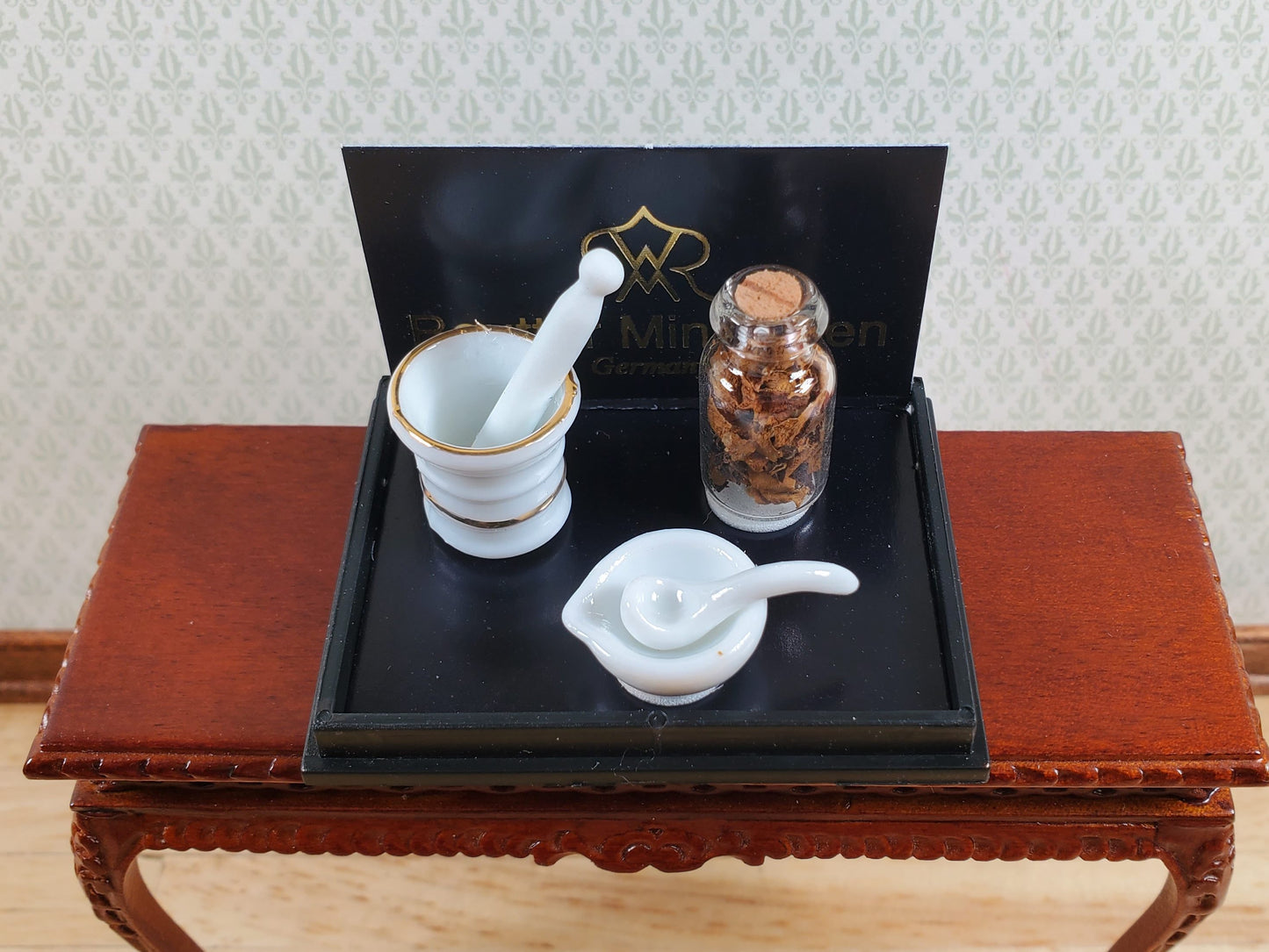 Dollhouse Mortar and Pestle Set Reutter Porcelain 1:12 Scale Miniatures
