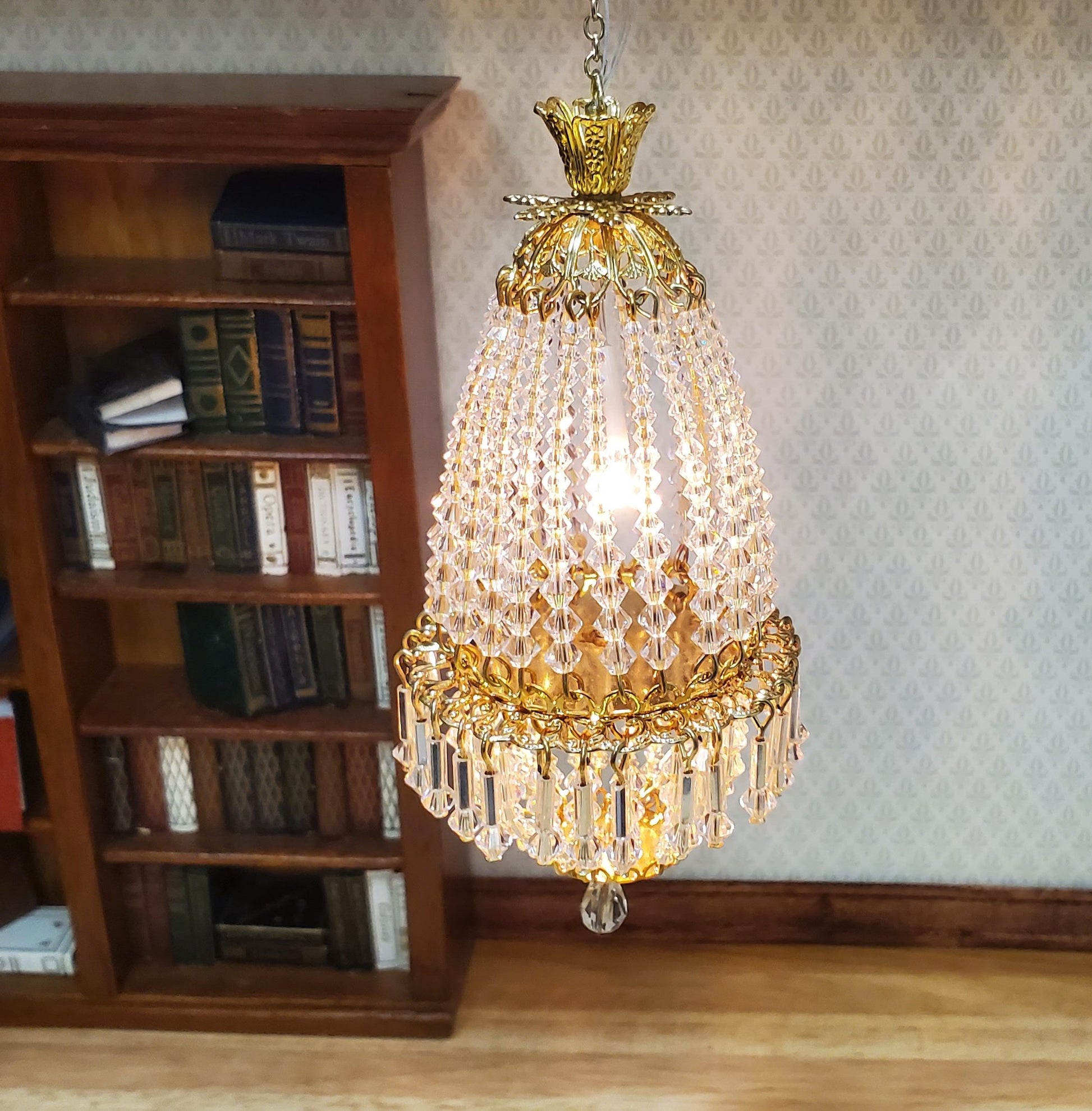 Dollhouse Crystal Chandelier "Daphne Deluxe II" Real Glass 12 Volt 1:12 Scale